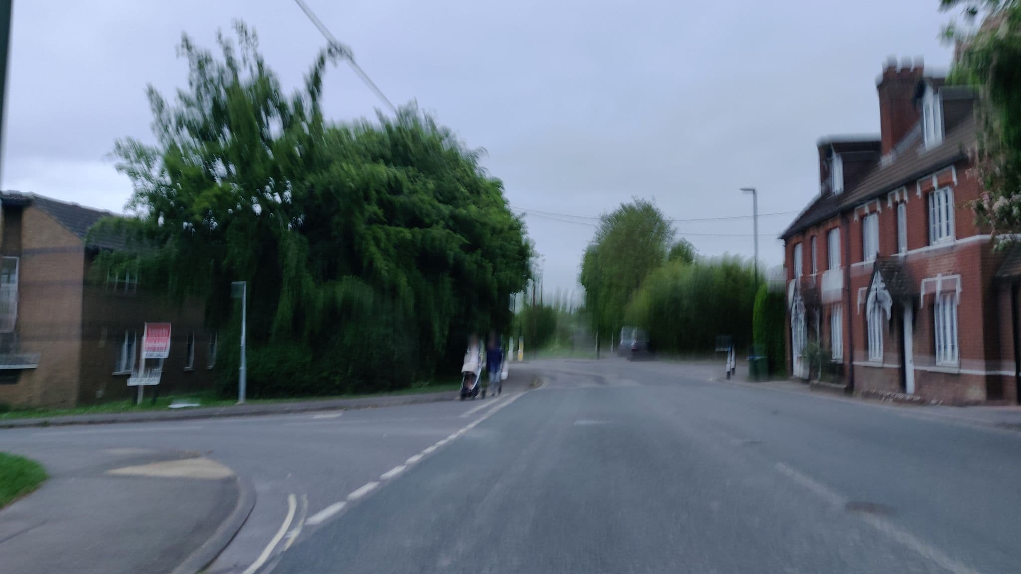 Street view near Thornhill Bed and Breakfast, Southwater, Horsham, Southwater — © matt_ellery (CC BY-SA · Mapillary)