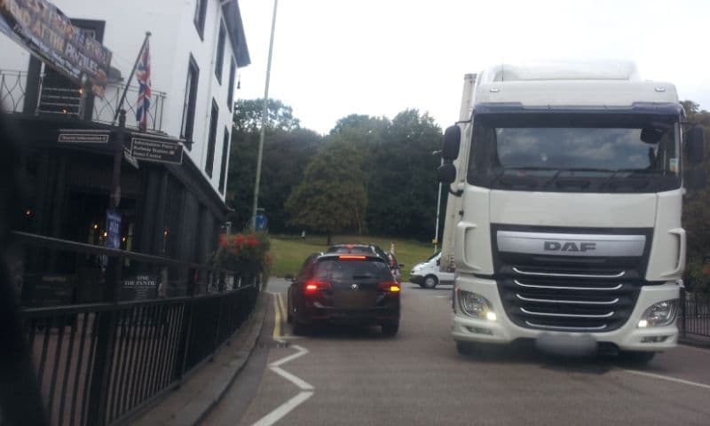 Street view near The Brew House Hotel, Royal Tunbridge Wells — © paulbiv (CC BY-SA · Mapillary)