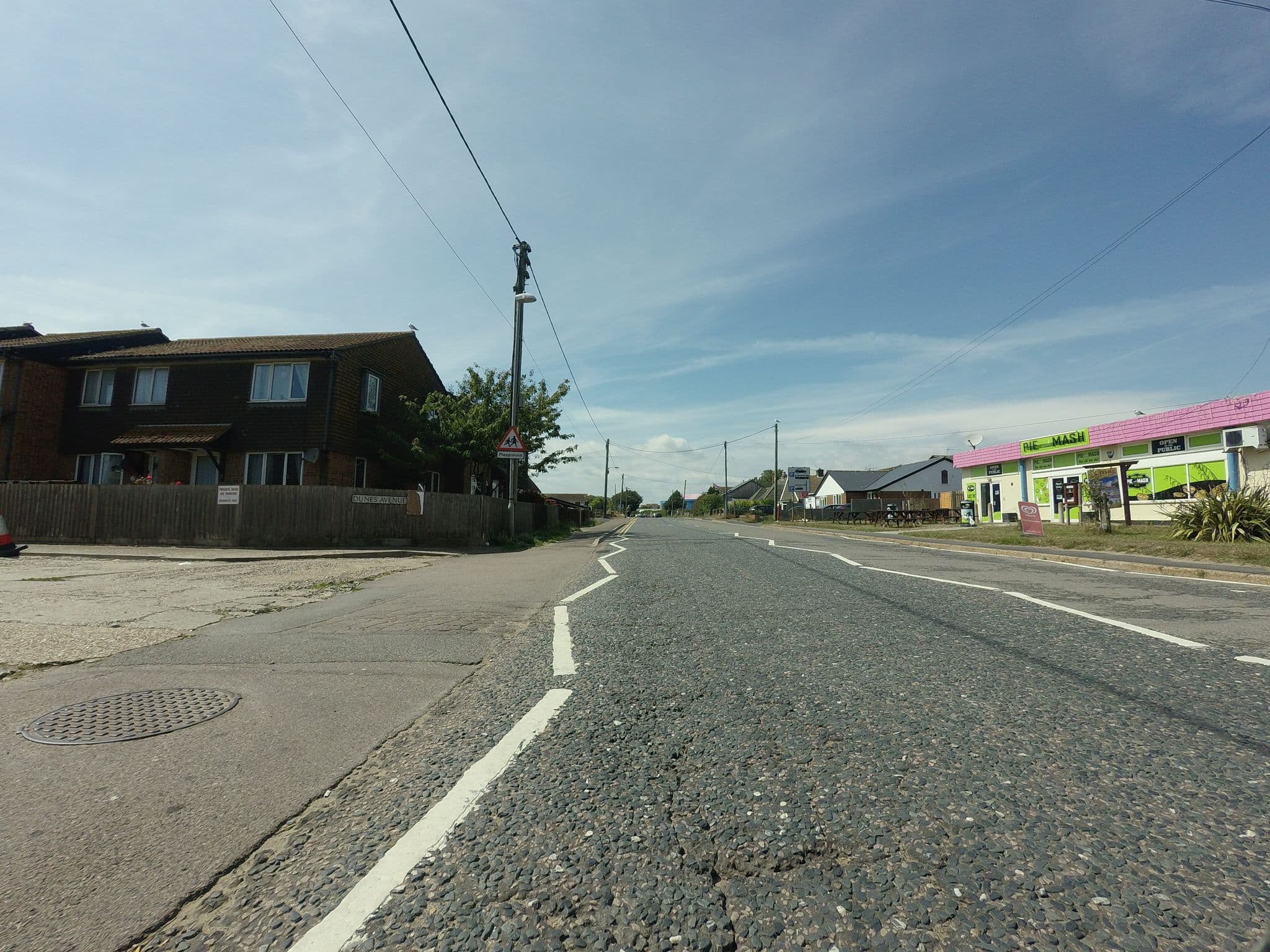 Street view near Sea Gem Camber, Camber — © tallguy (CC BY-SA · Mapillary)