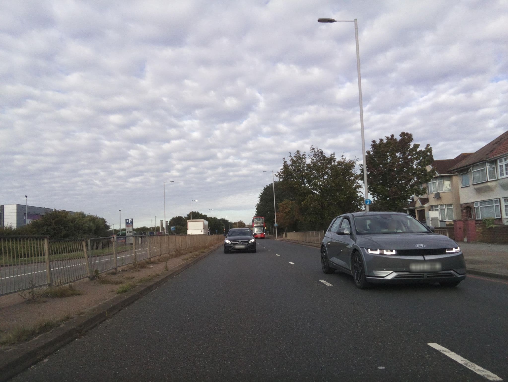 Street view near Sofitel Hotels International Reservations, Cranford — © southglos (CC BY-SA · Mapillary)