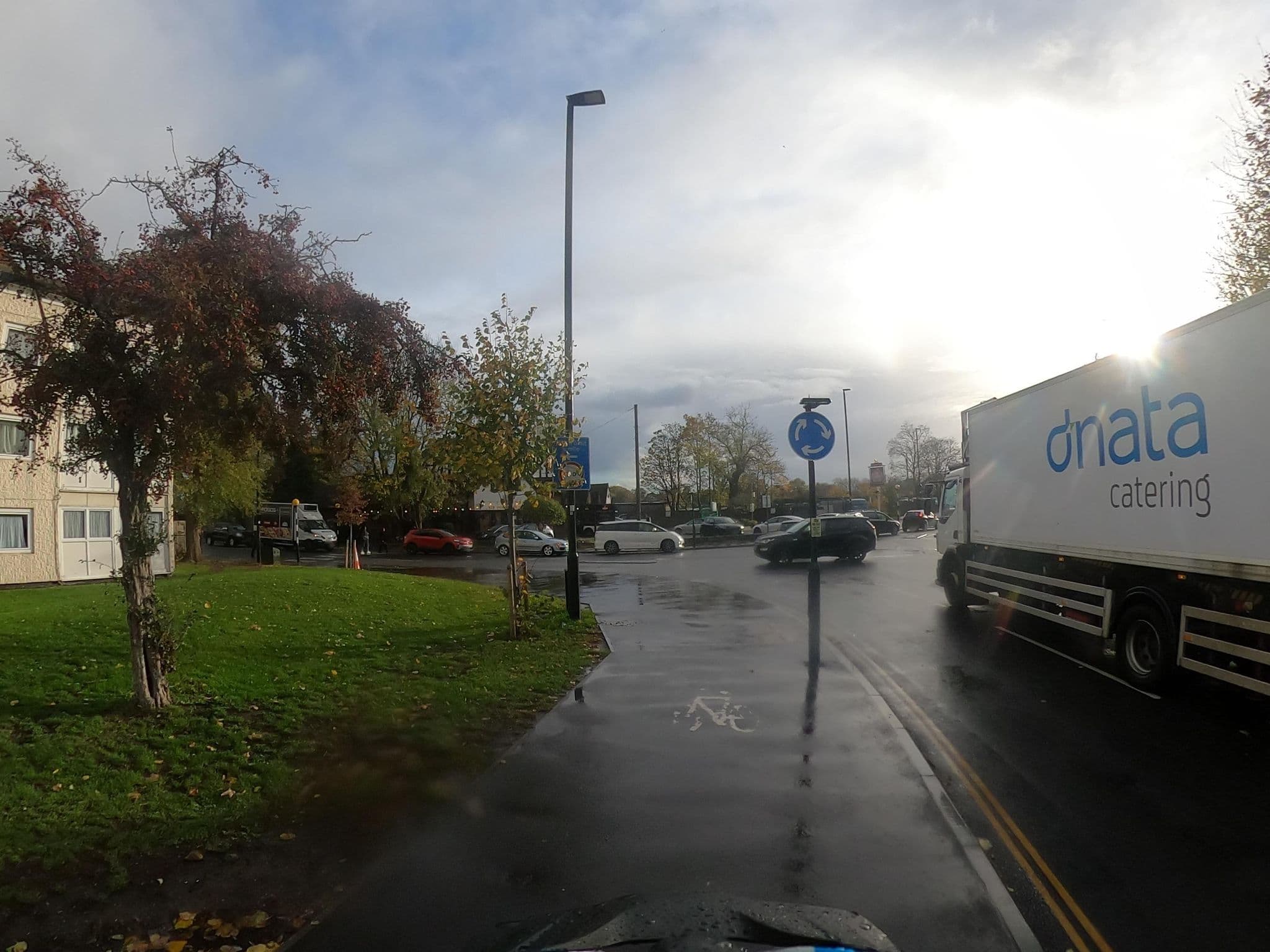 Street view near Fuller Smith & Turner, Cranford — © milhouse (CC BY-SA · Mapillary)