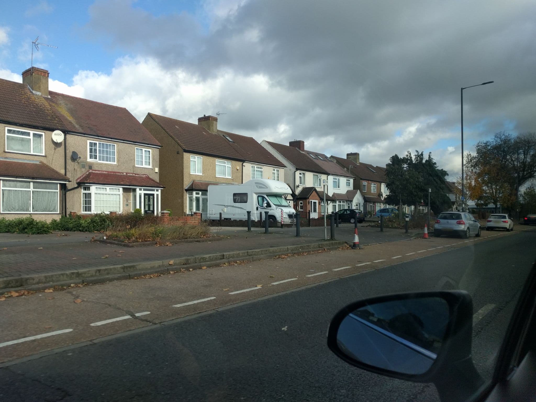 Street view near Cabins4crew, West Drayton — © ebel (CC BY-SA · Mapillary)