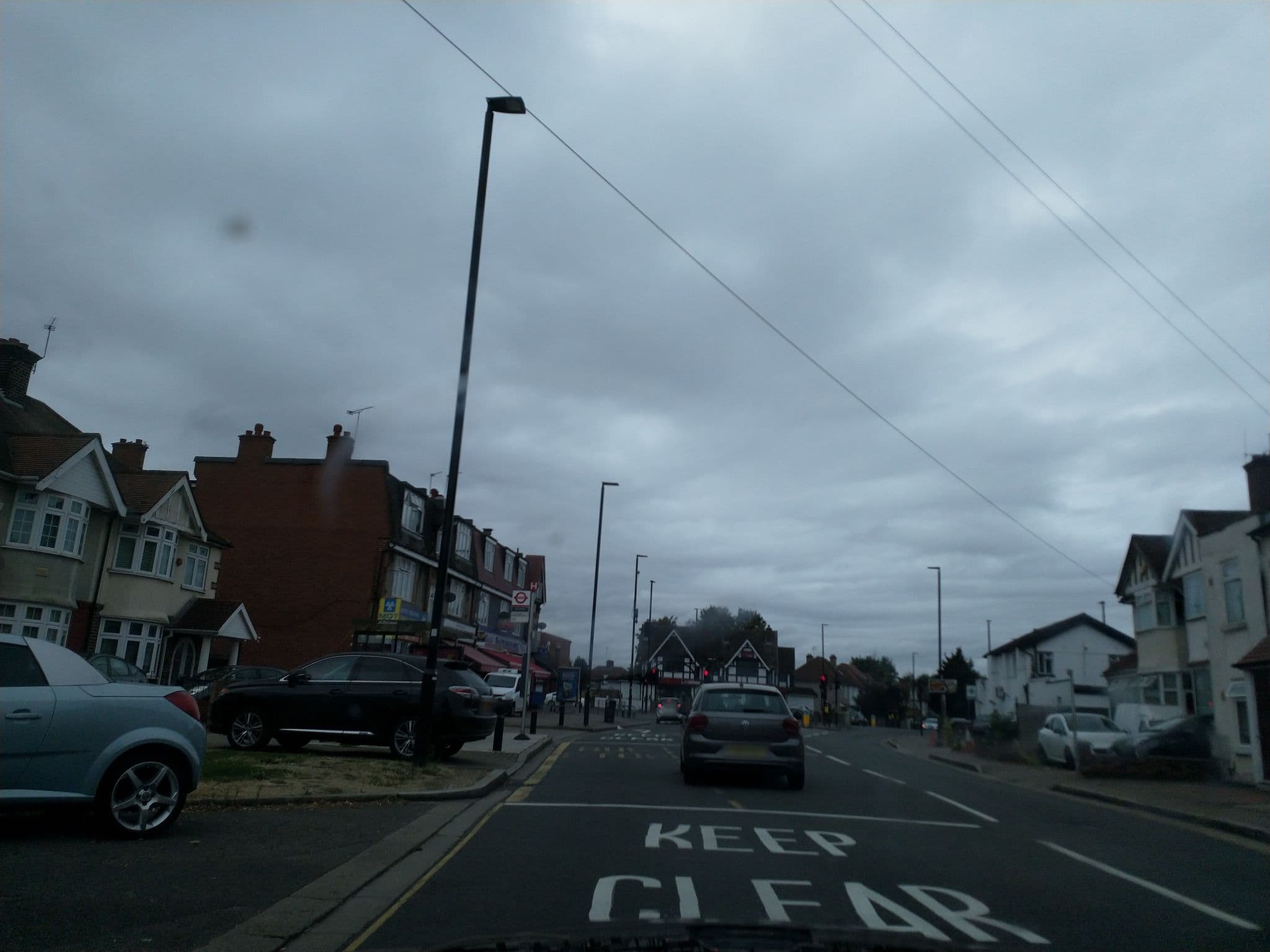 Street view near Shalimar Hotel, Hounslow — © laye (CC BY-SA · Mapillary)