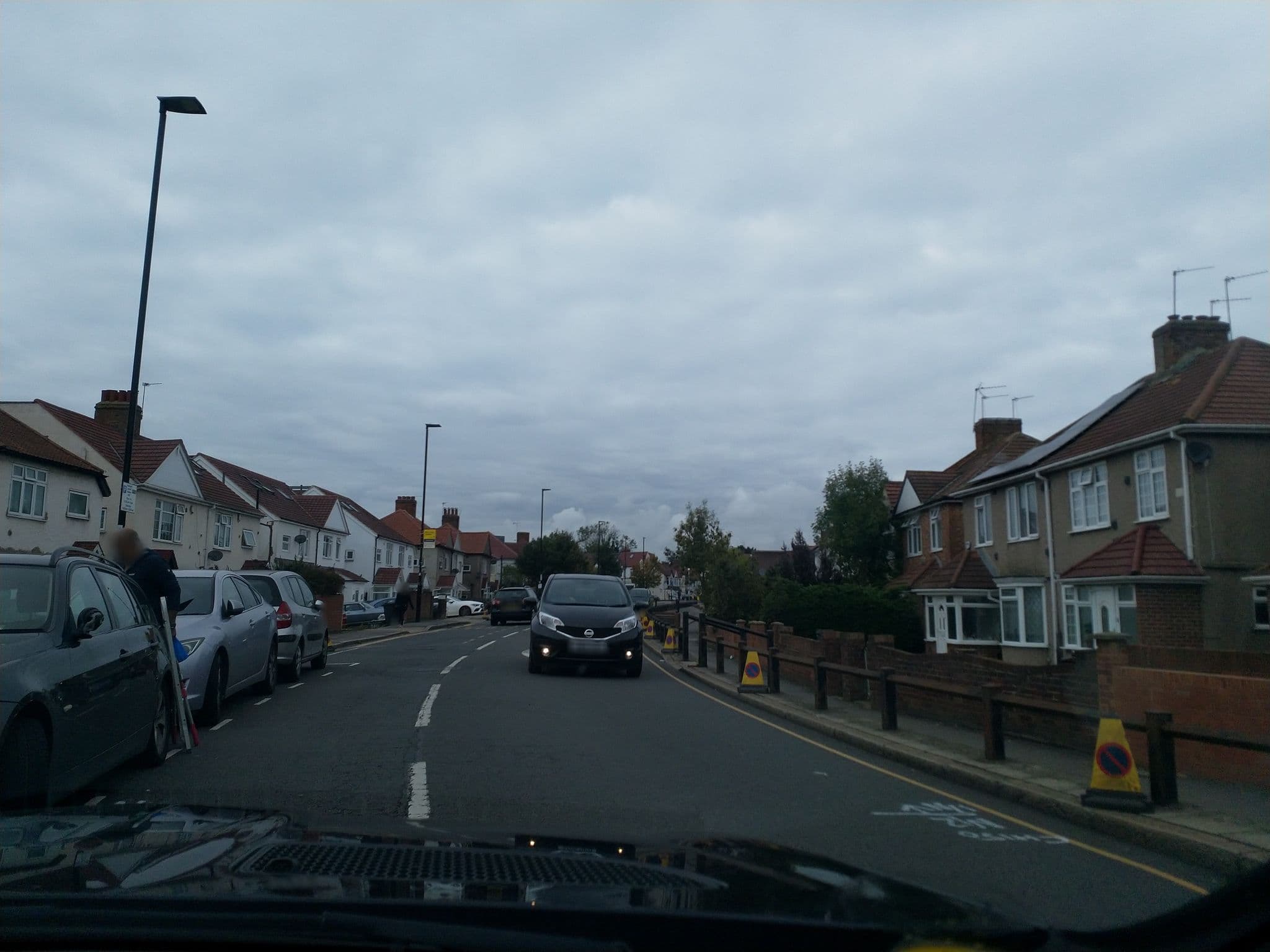 Street view near White Bear Pub and Heathrow Hostel, Osterley — © laye (CC BY-SA · Mapillary)