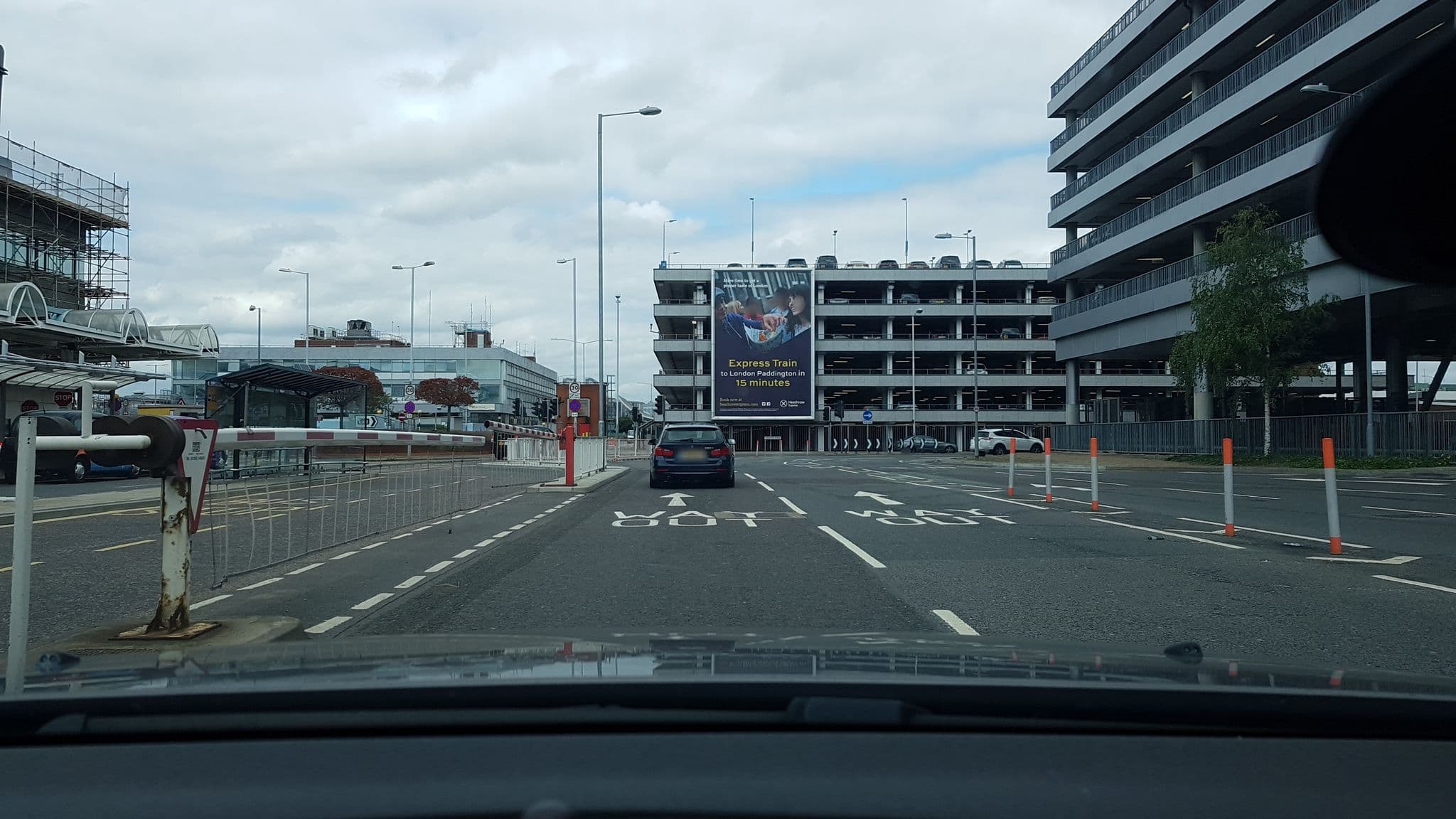 Street view near Aerotel, Stanwell — © themadcabbie (CC BY-SA · Mapillary)