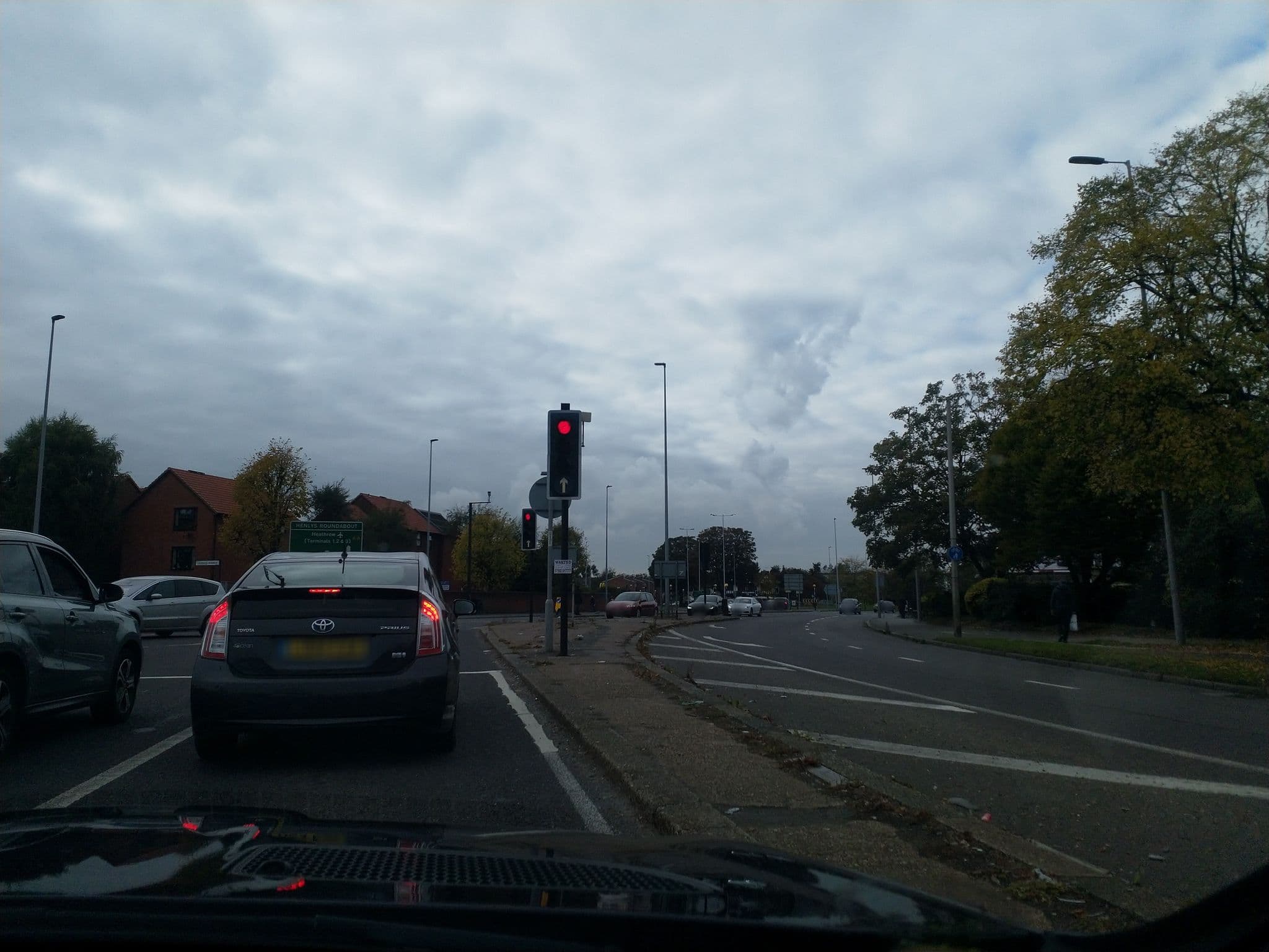 Street view near Forte Posthouse Hotel, Cranford — © laye (CC BY-SA · Mapillary)
