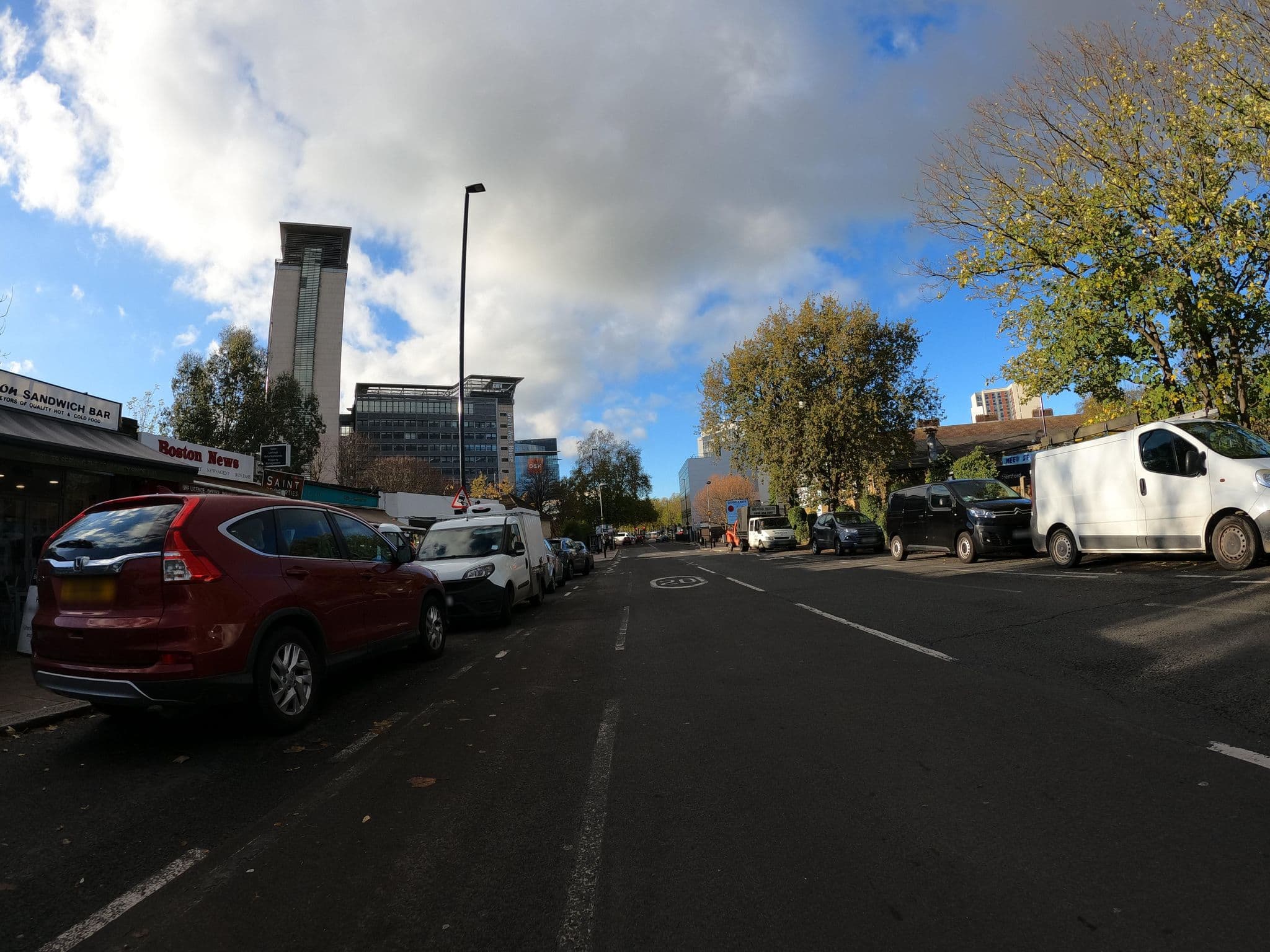Street view near The King's Arms Bar and Hotel, Brentford — © milhouse (CC BY-SA · Mapillary)