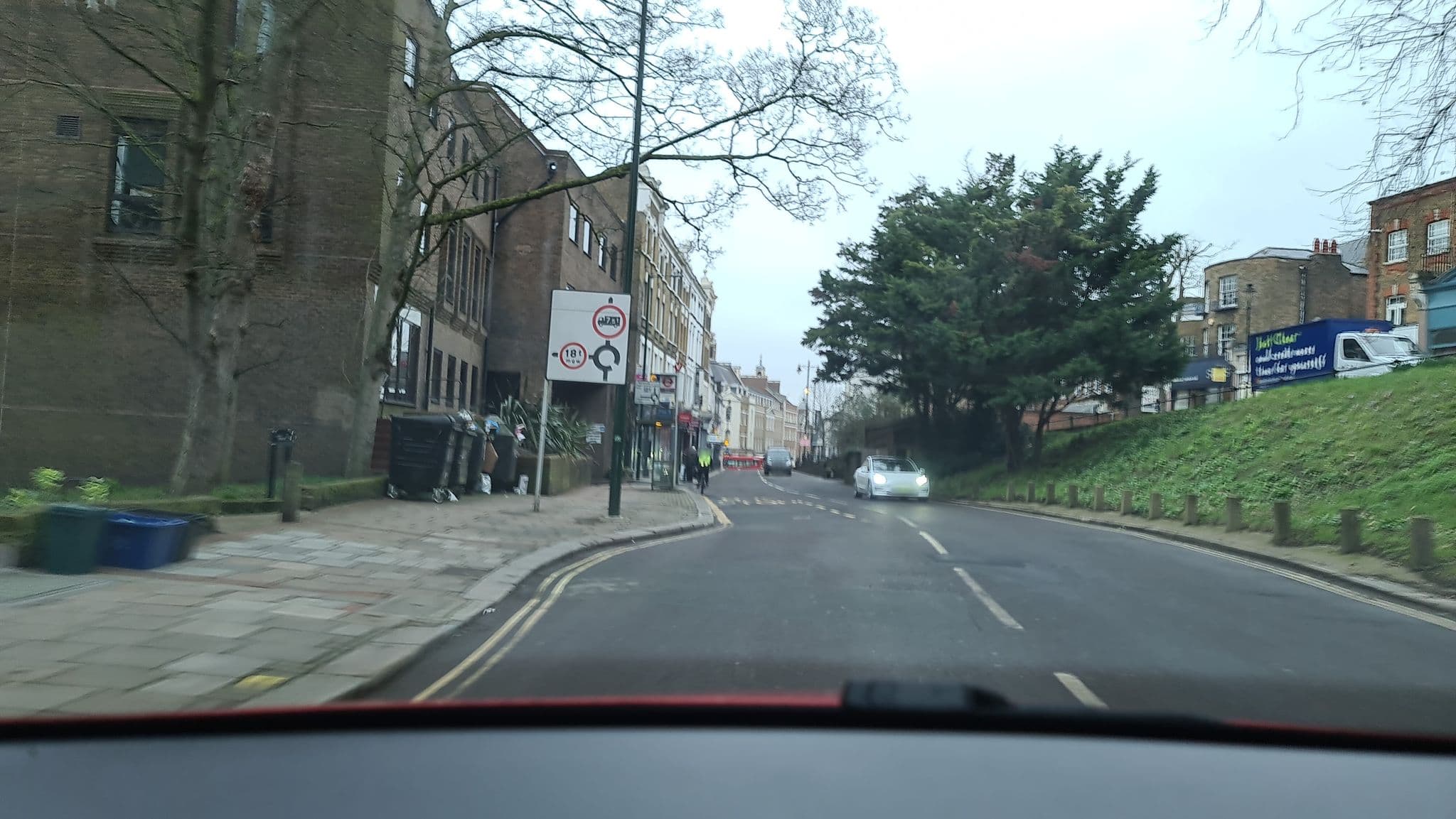 Street view near 50 Hill Rise, Richmond — © alexanderar (CC BY-SA · Mapillary)