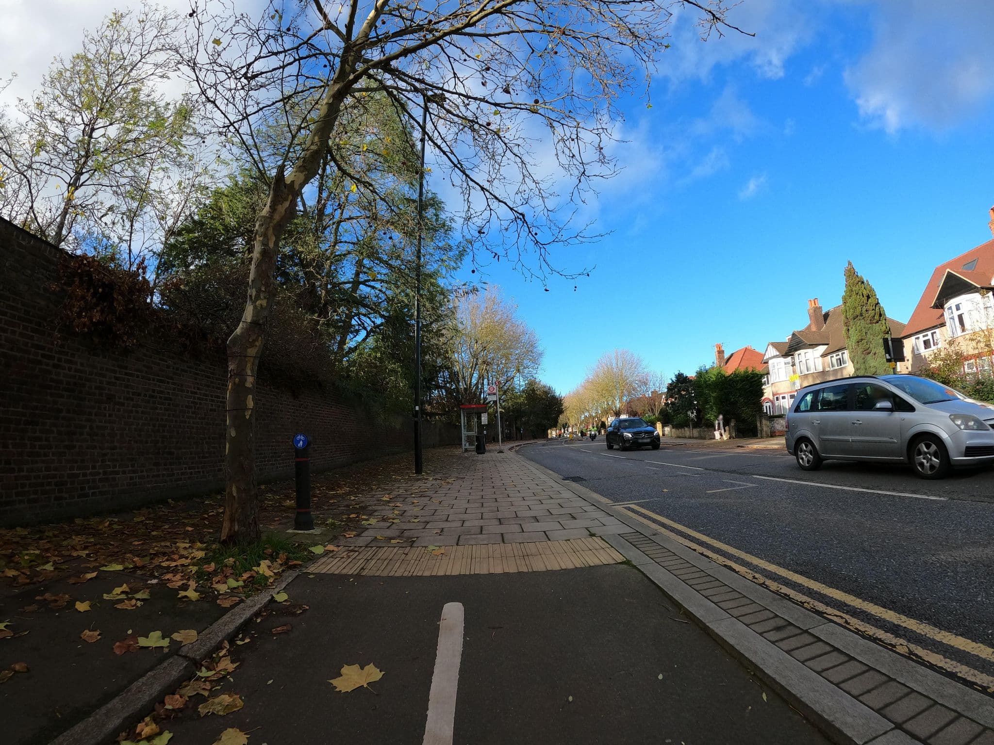 Street view near Hazel Wood House, Brentford — © milhouse (CC BY-SA · Mapillary)