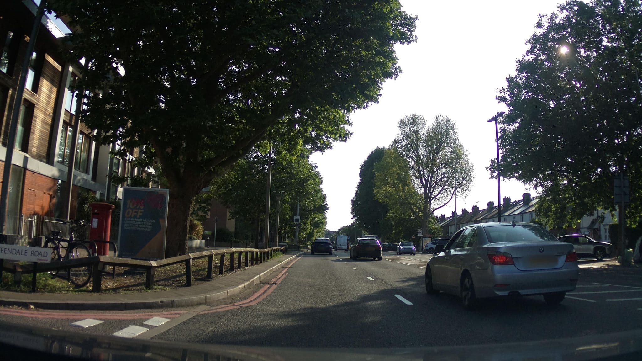 Street view near Traditional Hotels, Richmond — © southglos (CC BY-SA · Mapillary)