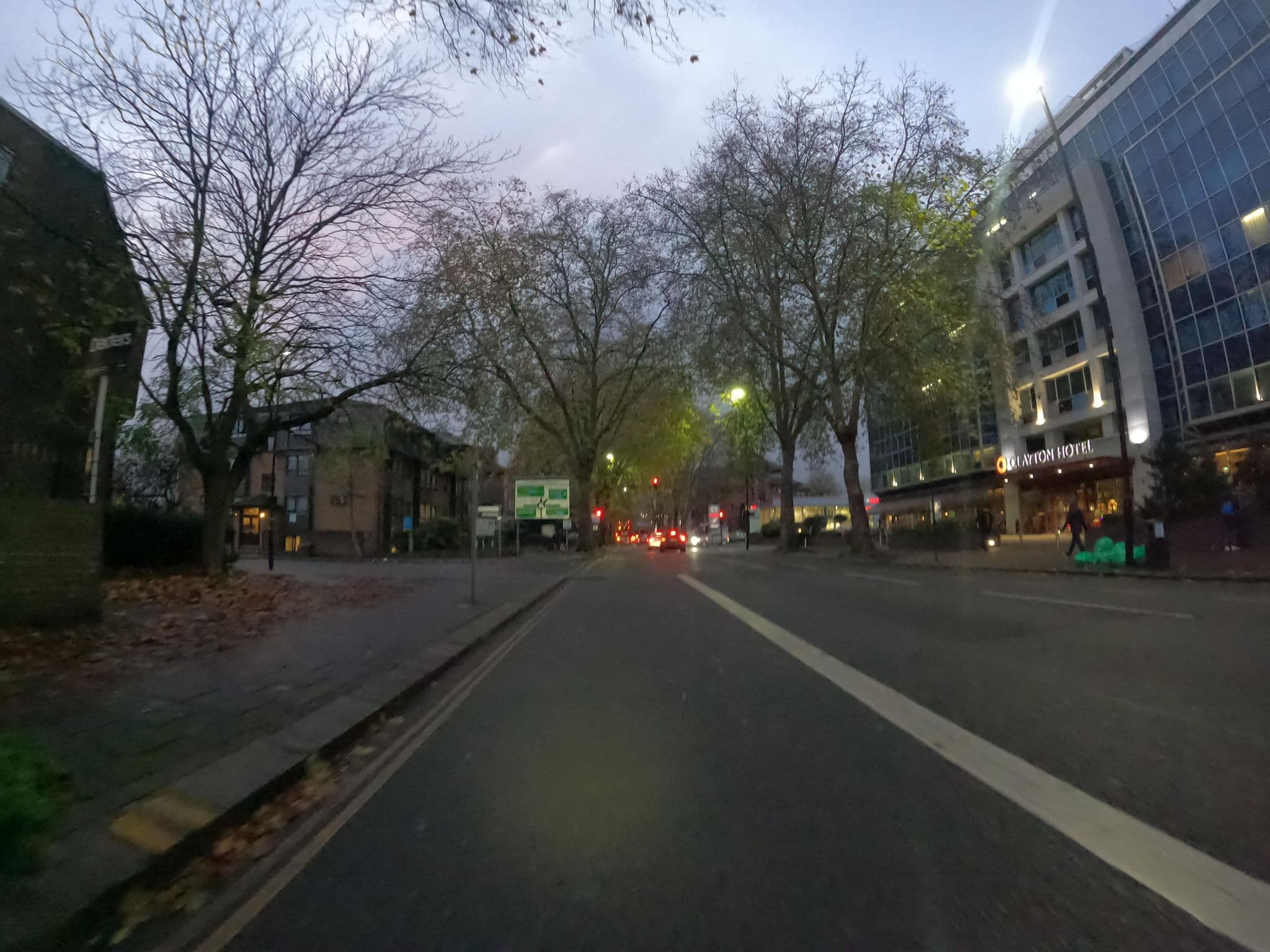 Street view near Chiswick Moran Hotel London, Kew — © milhouse (CC BY-SA · Mapillary)