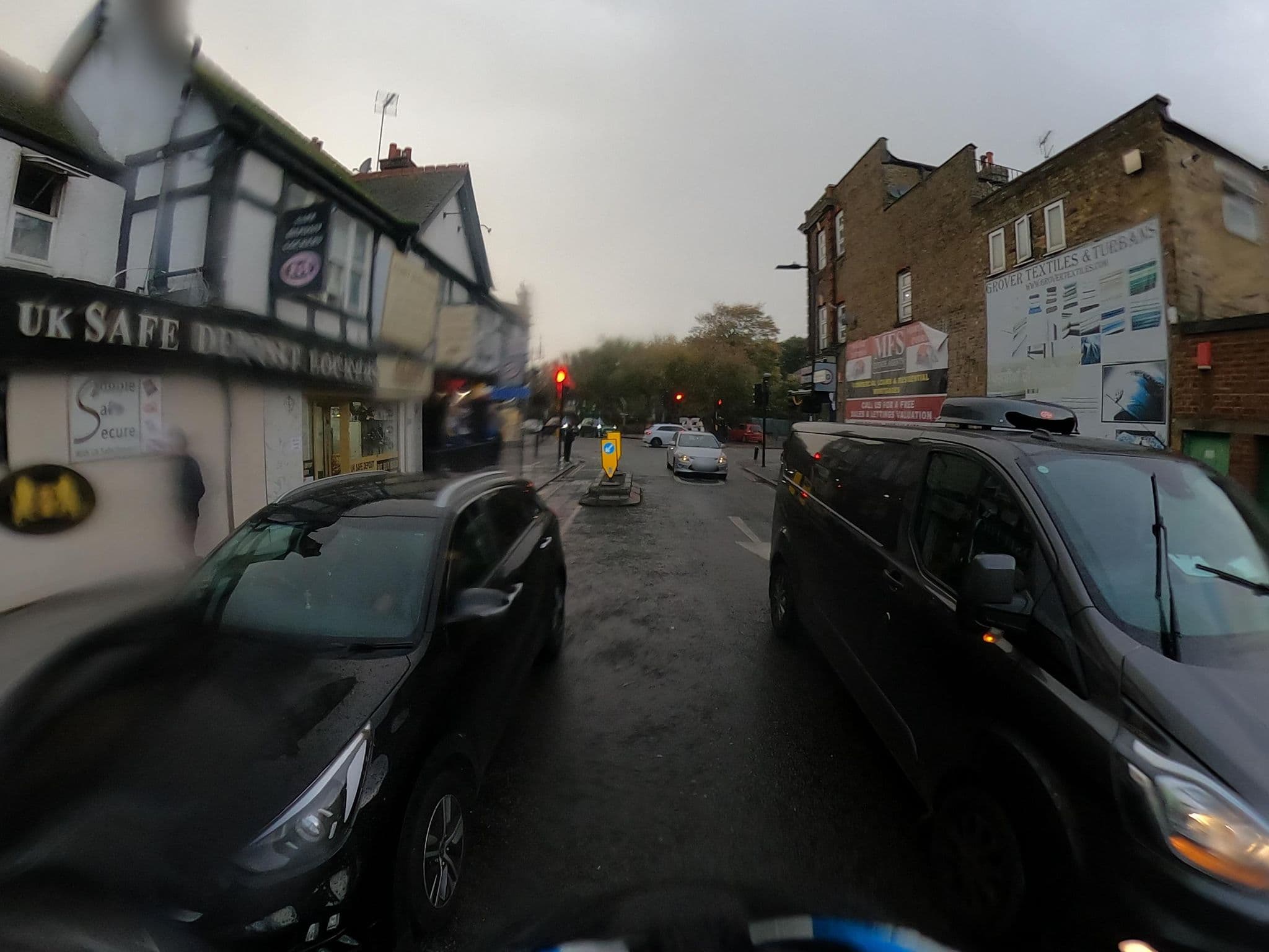 Street view near Victory Guest House, Southall — © milhouse (CC BY-SA · Mapillary)