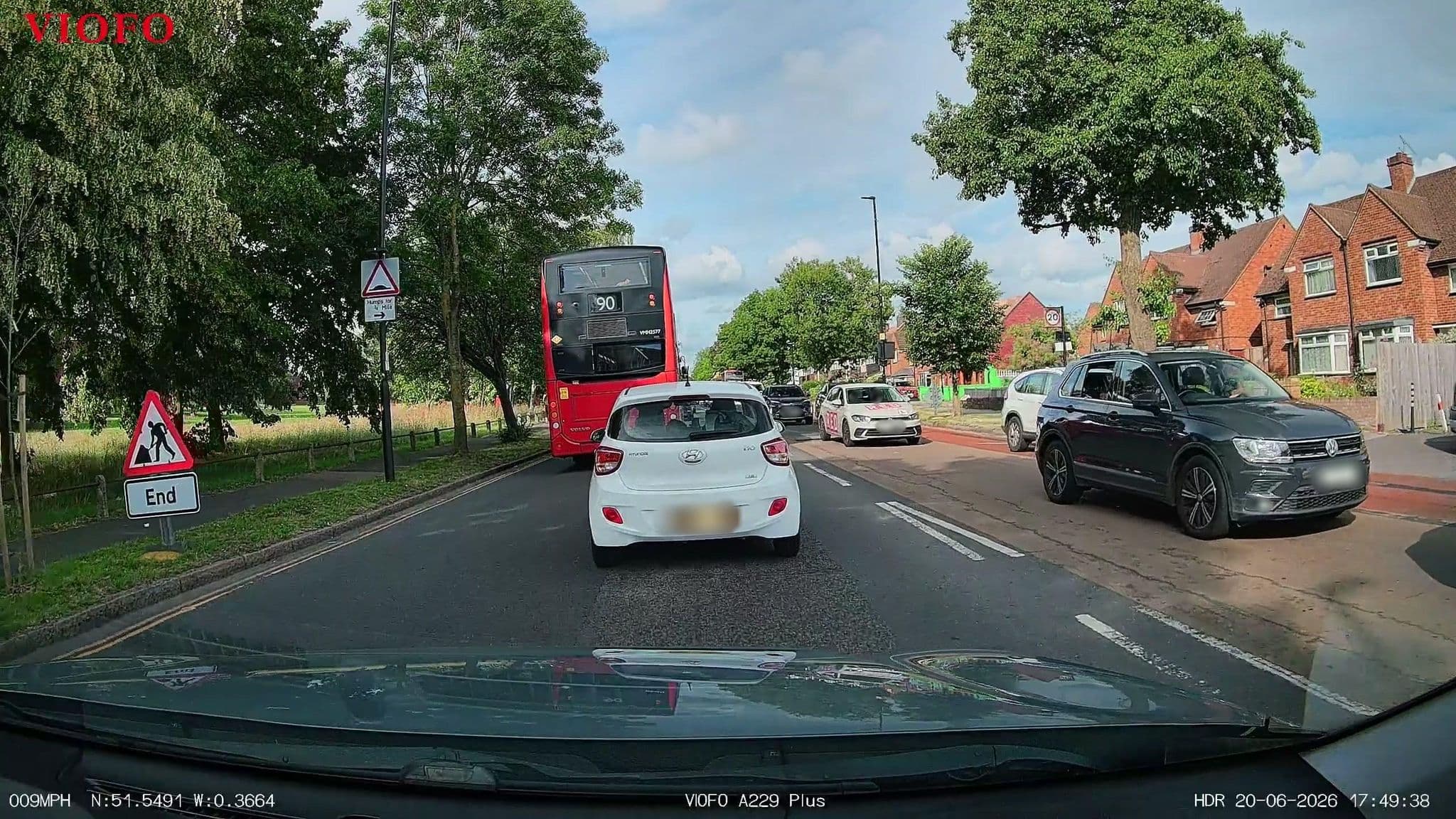 Street view near Innkeeper's Collection, Northolt — © RyanBush (CC BY-SA · Mapillary)