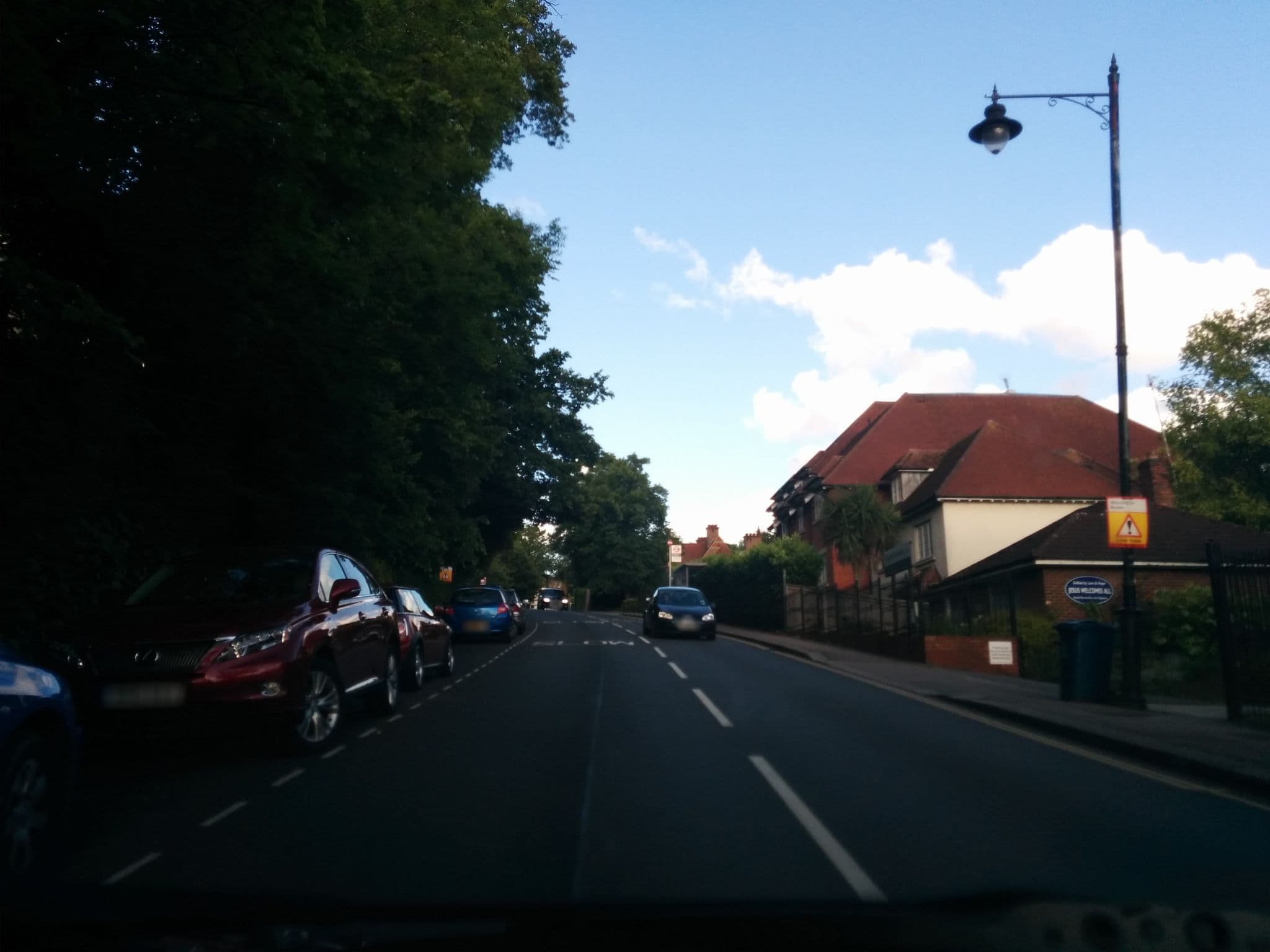 Street view near West London Y M C a, Harrow on the Hill — © firefishy (CC BY-SA · Mapillary)