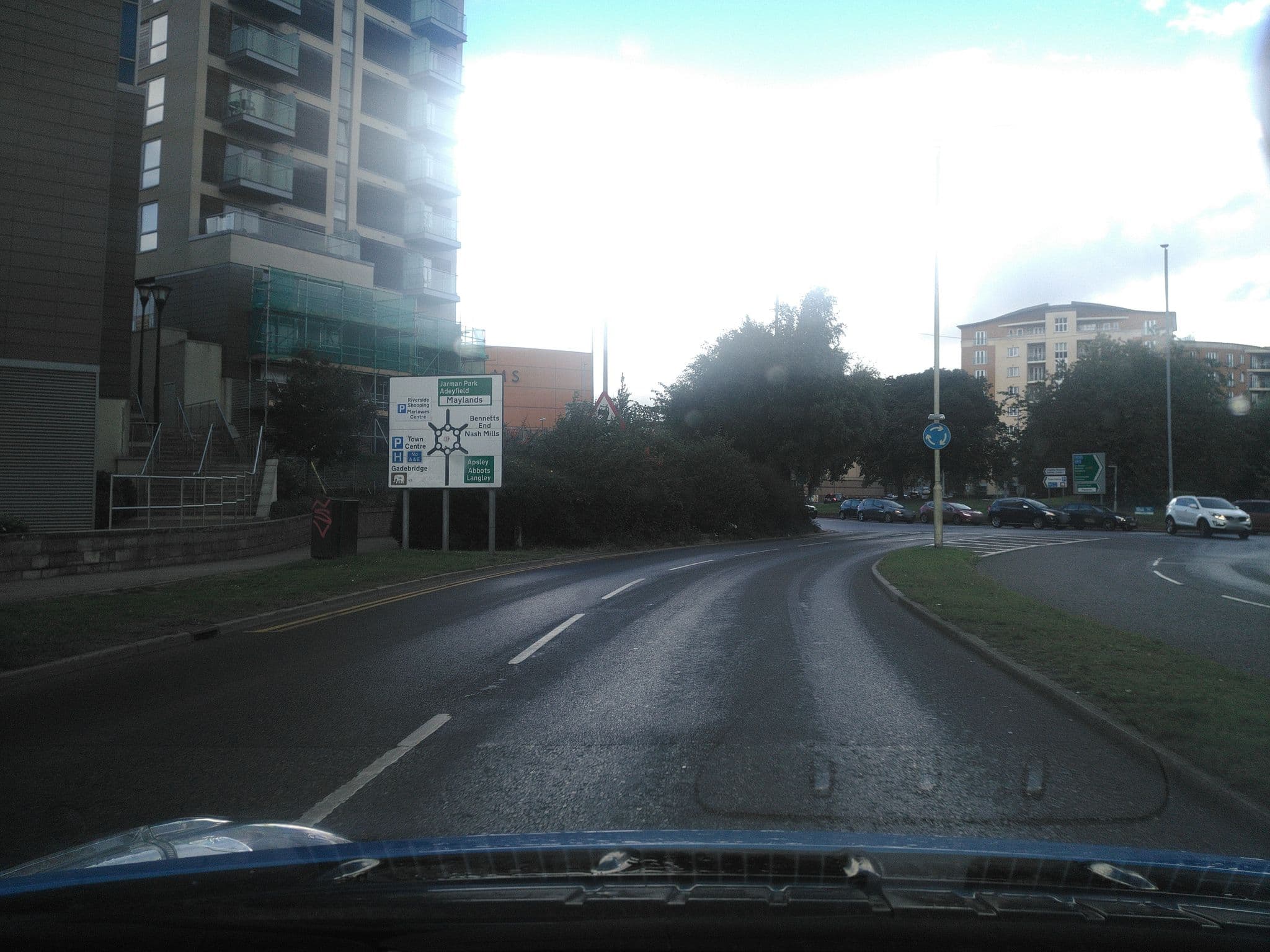 Street view near Abodebed Oval View Apartments, Apsley — © zymurgic (CC BY-SA · Mapillary)