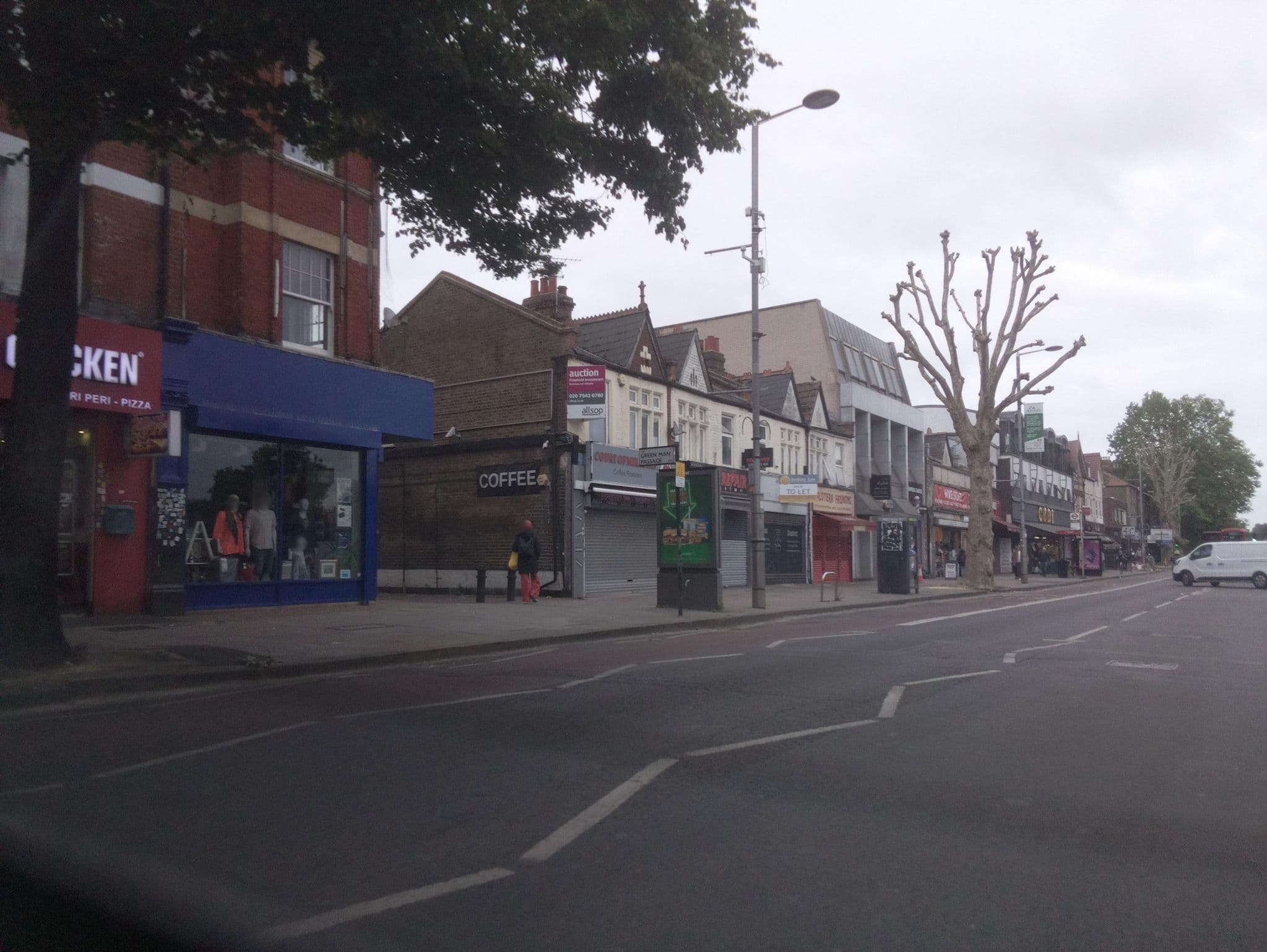 Street view near Best Western Maitrise Suites, West Ealing — © southglos (CC BY-SA · Mapillary)