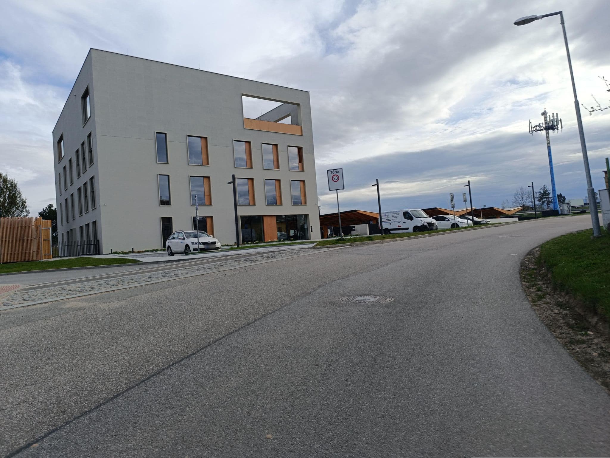 Street view near Fencl Jan, Včelná — © Duro (CC BY-SA · Mapillary)