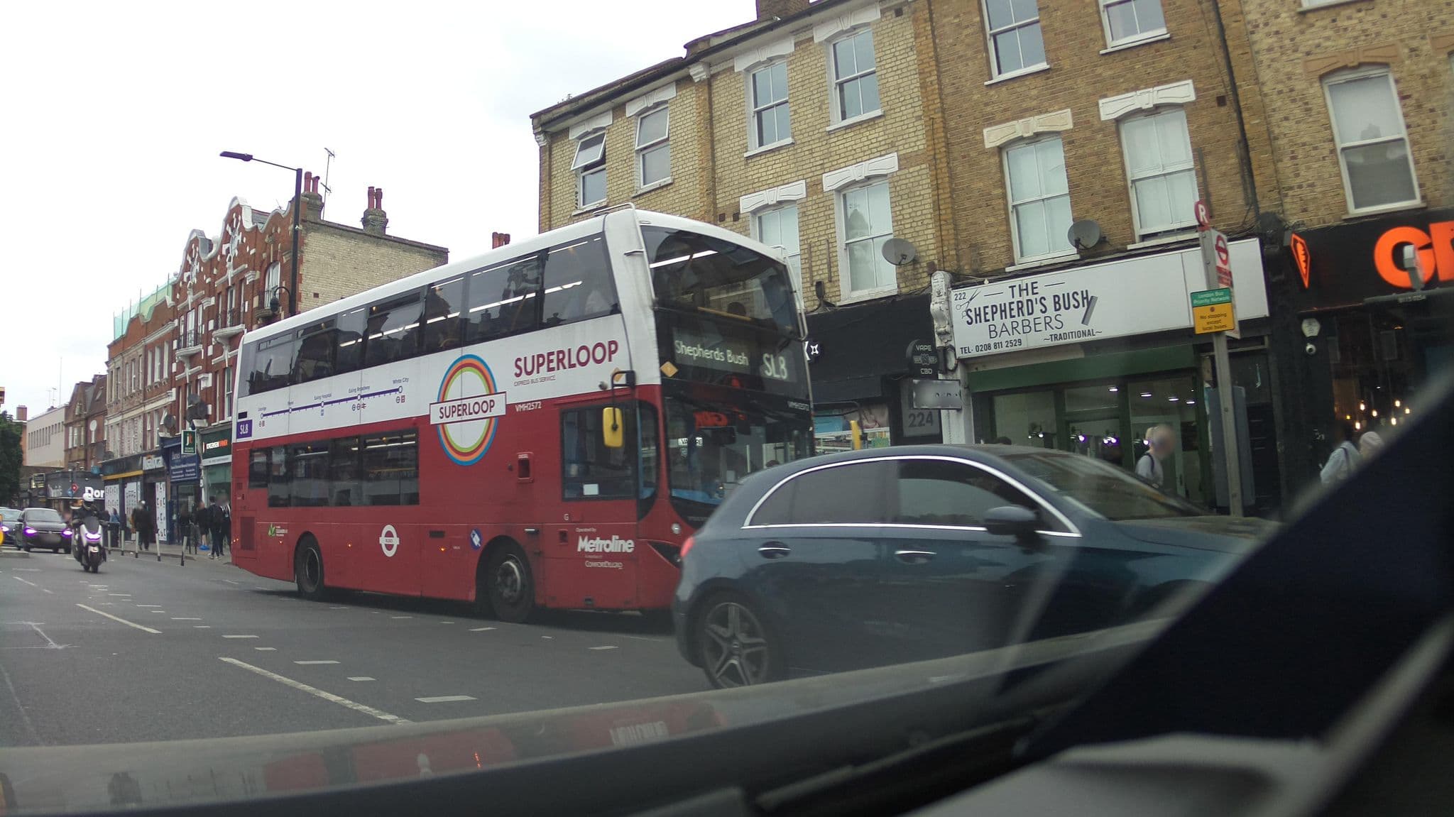 Street view near Westfield Hostel, Shepherds Bush — © southglos (CC BY-SA · Mapillary)