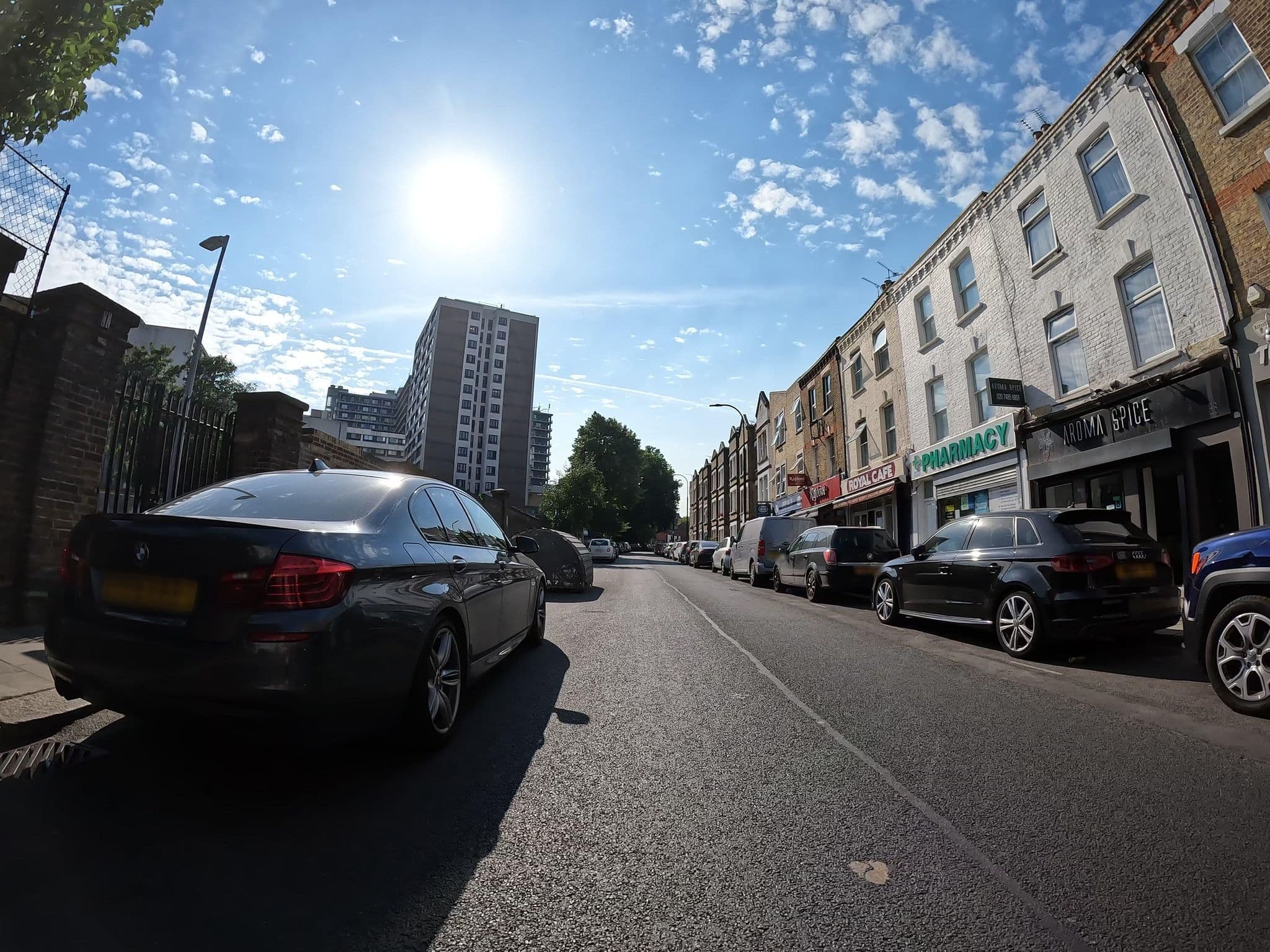 Street view near Double Tree Hotel, Golders Green — © erias (CC BY-SA · Mapillary)