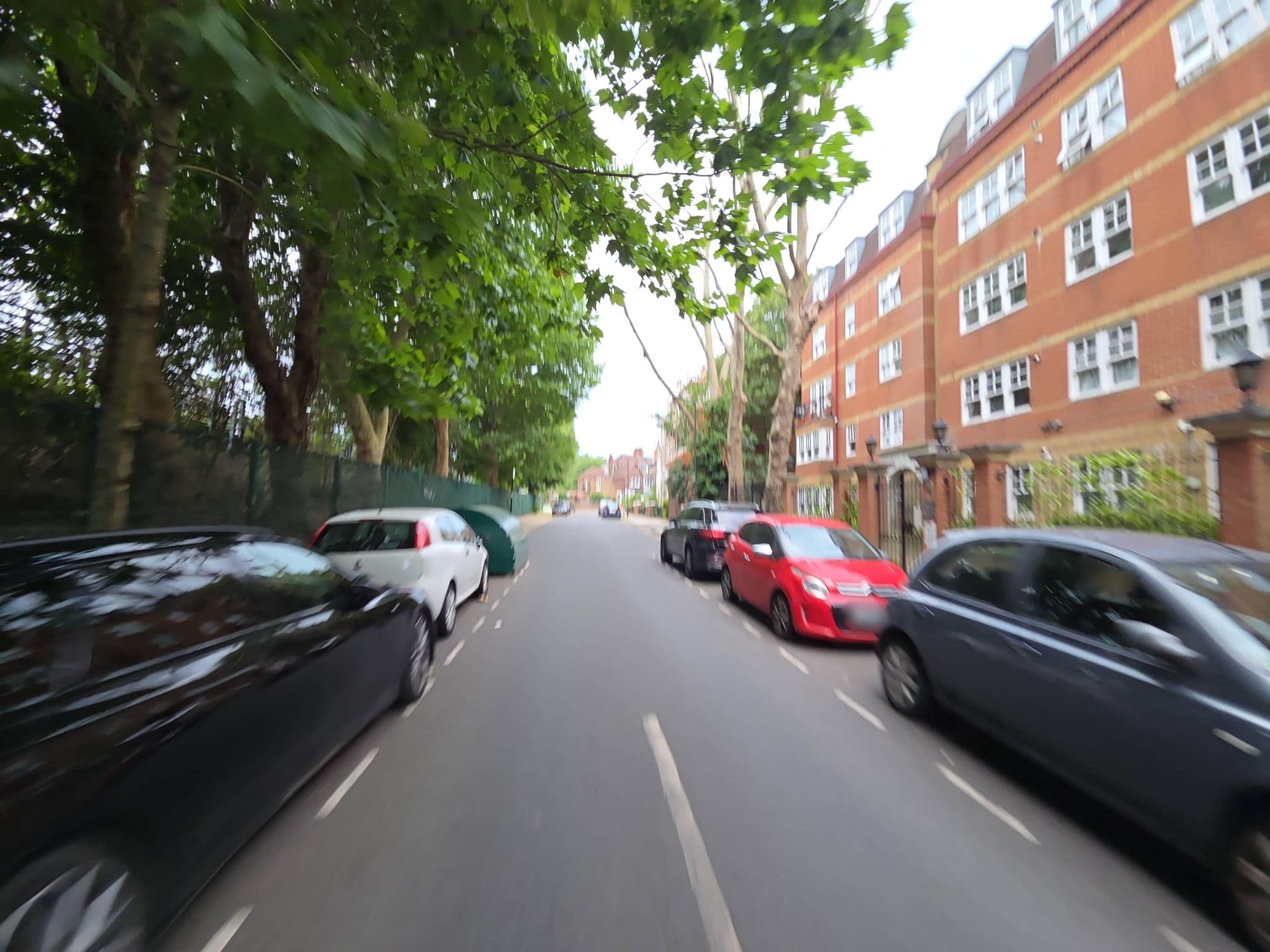 Street view near Waytostay, Kilburn — © Roufster (CC BY-SA · Mapillary)