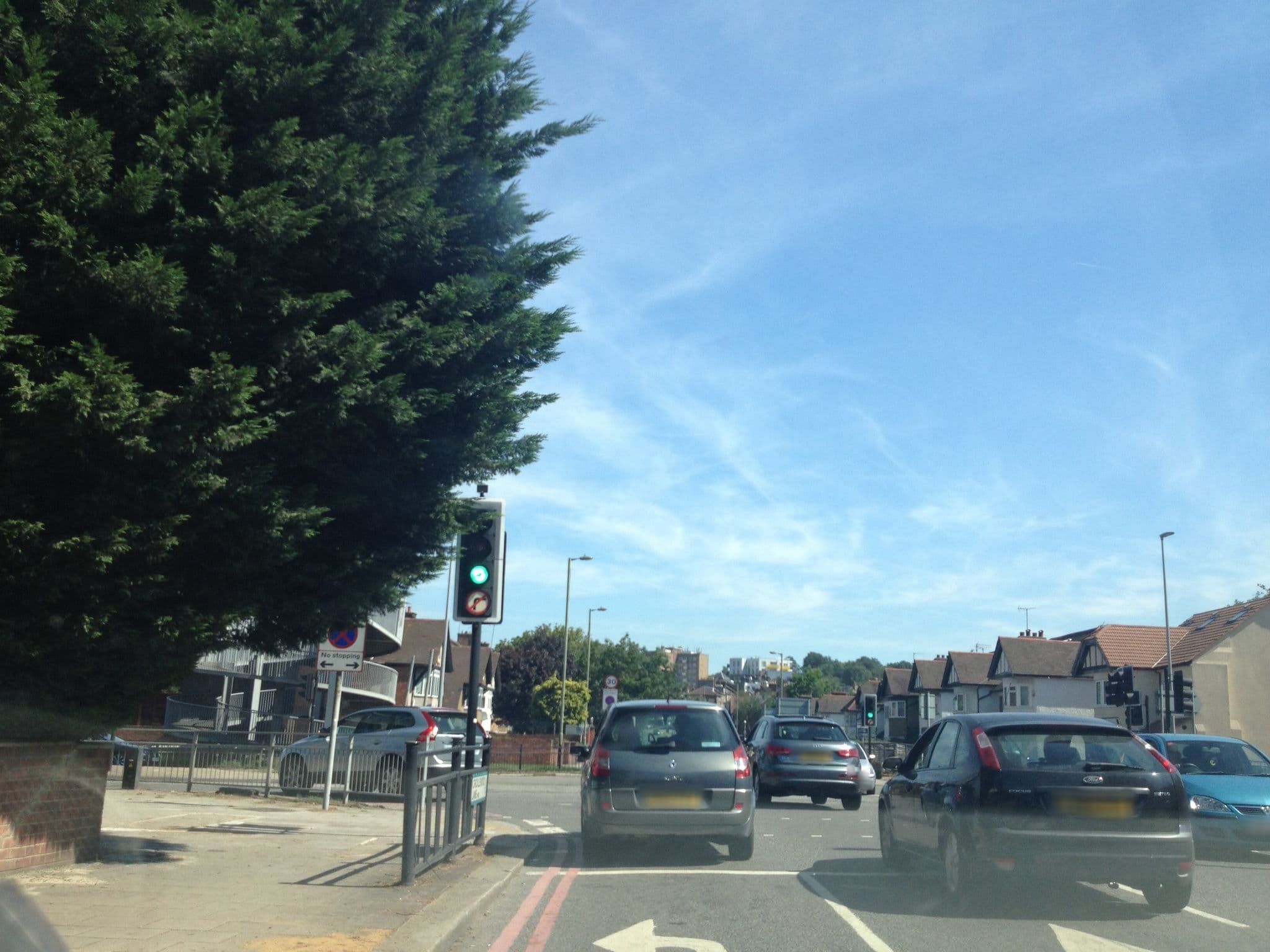 Street view near MB Hotel London, Cricklewood — © domdomegg (CC BY-SA · Mapillary)