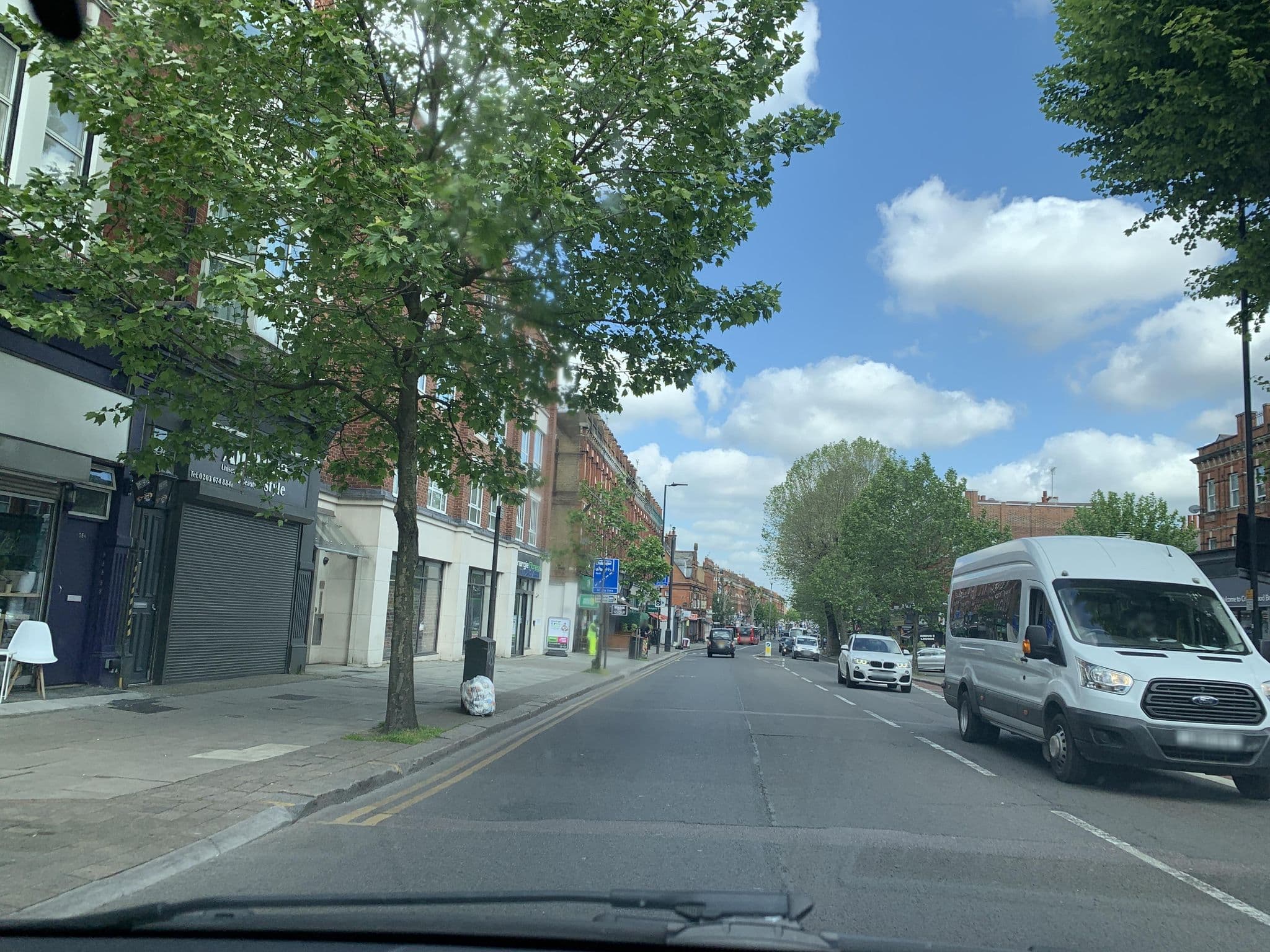 Street view near Cricklewood Lodge Hotel London, Cricklewood — © laye (CC BY-SA · Mapillary)
