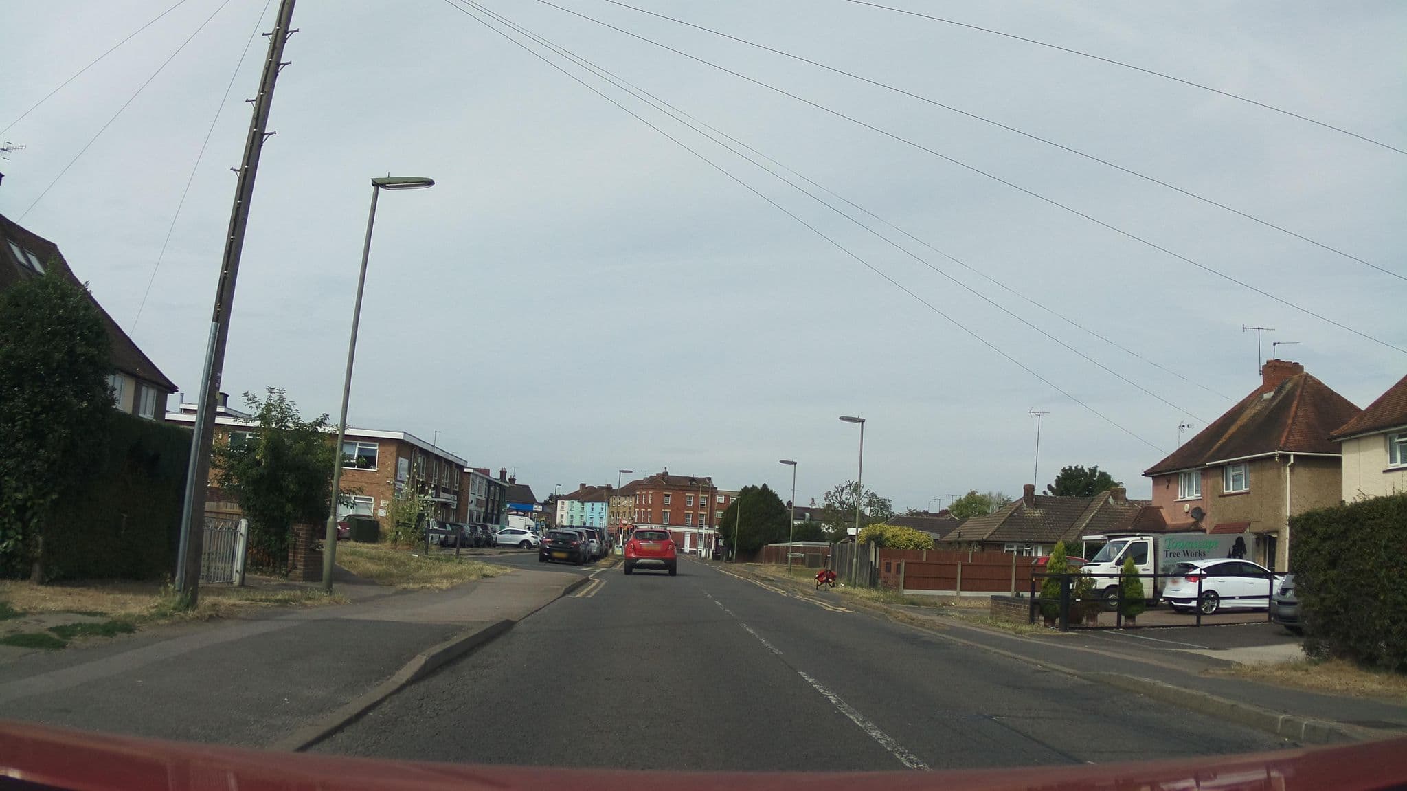 Street view near Gatwick Belmont Limited, Horley — © southglos (CC BY-SA · Mapillary)