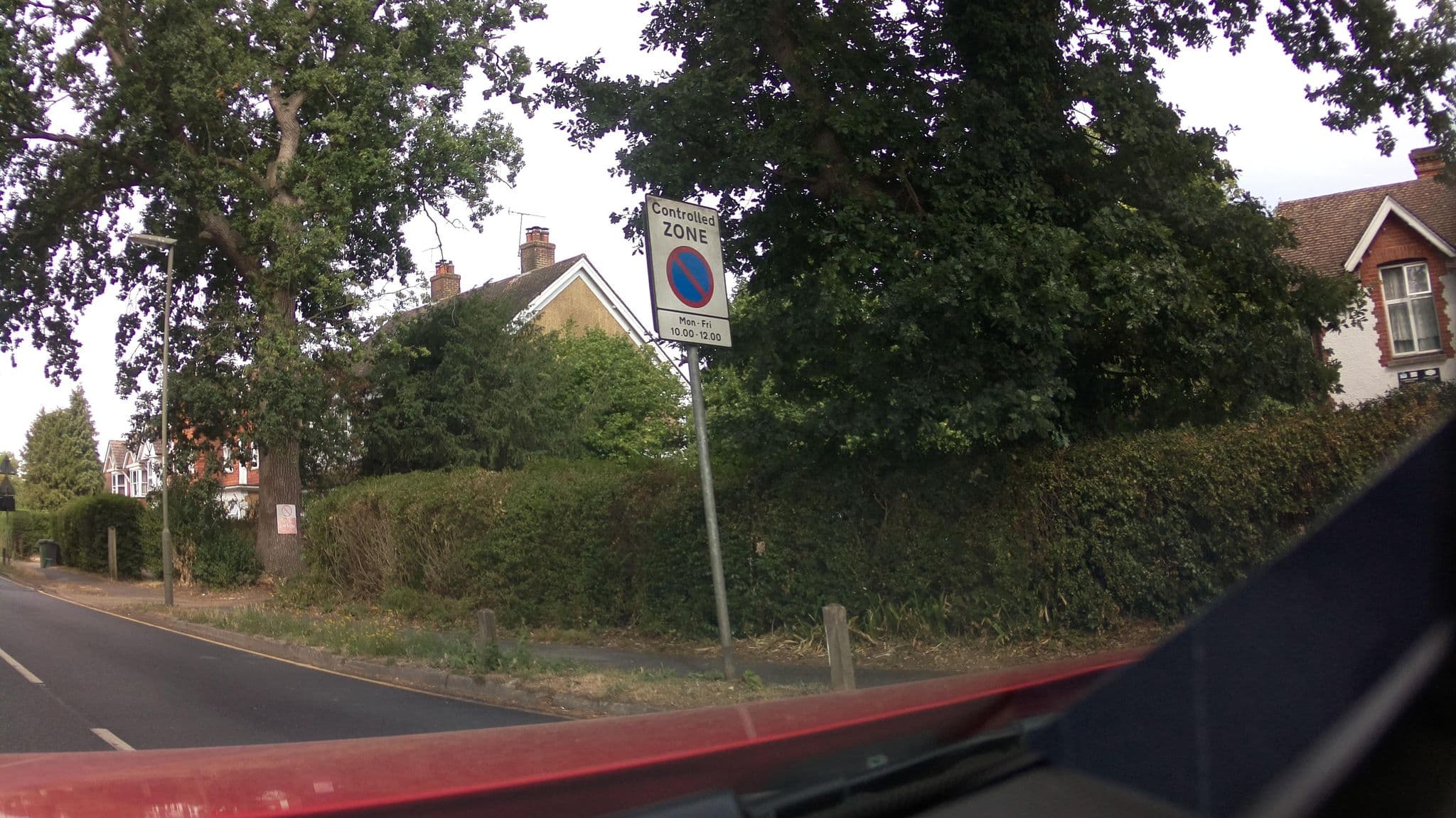 Street view near Villa Verde Gatwick, Horley — © southglos (CC BY-SA · Mapillary)