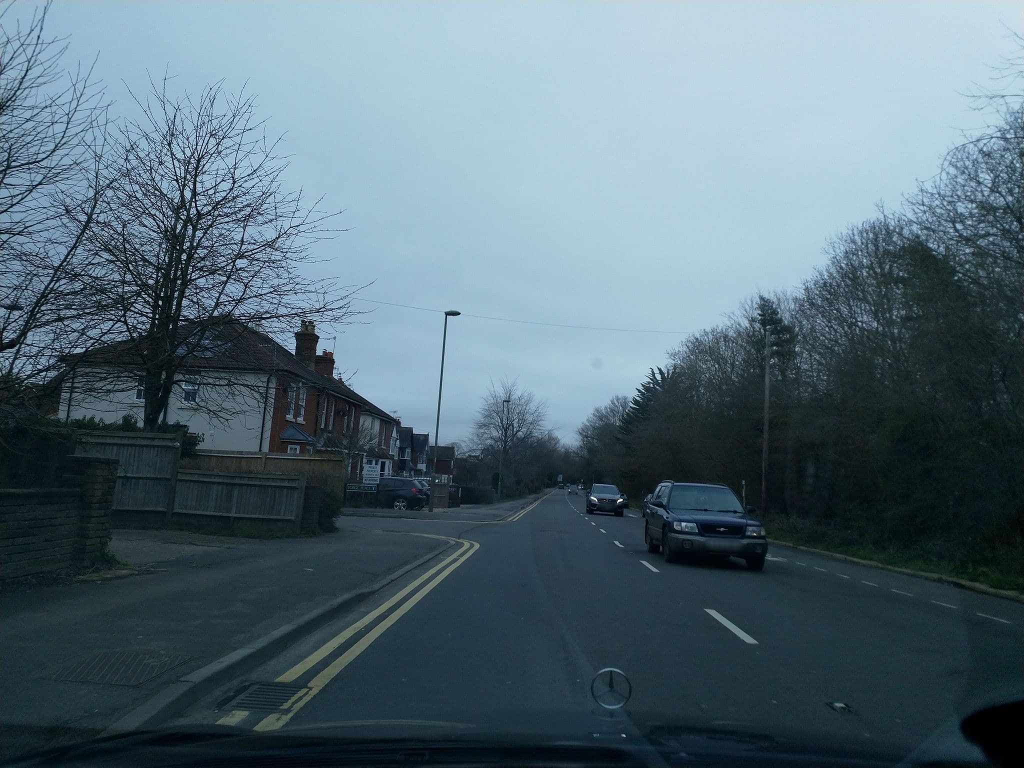 Street view near Mercure, Horley — © laye (CC BY-SA · Mapillary)