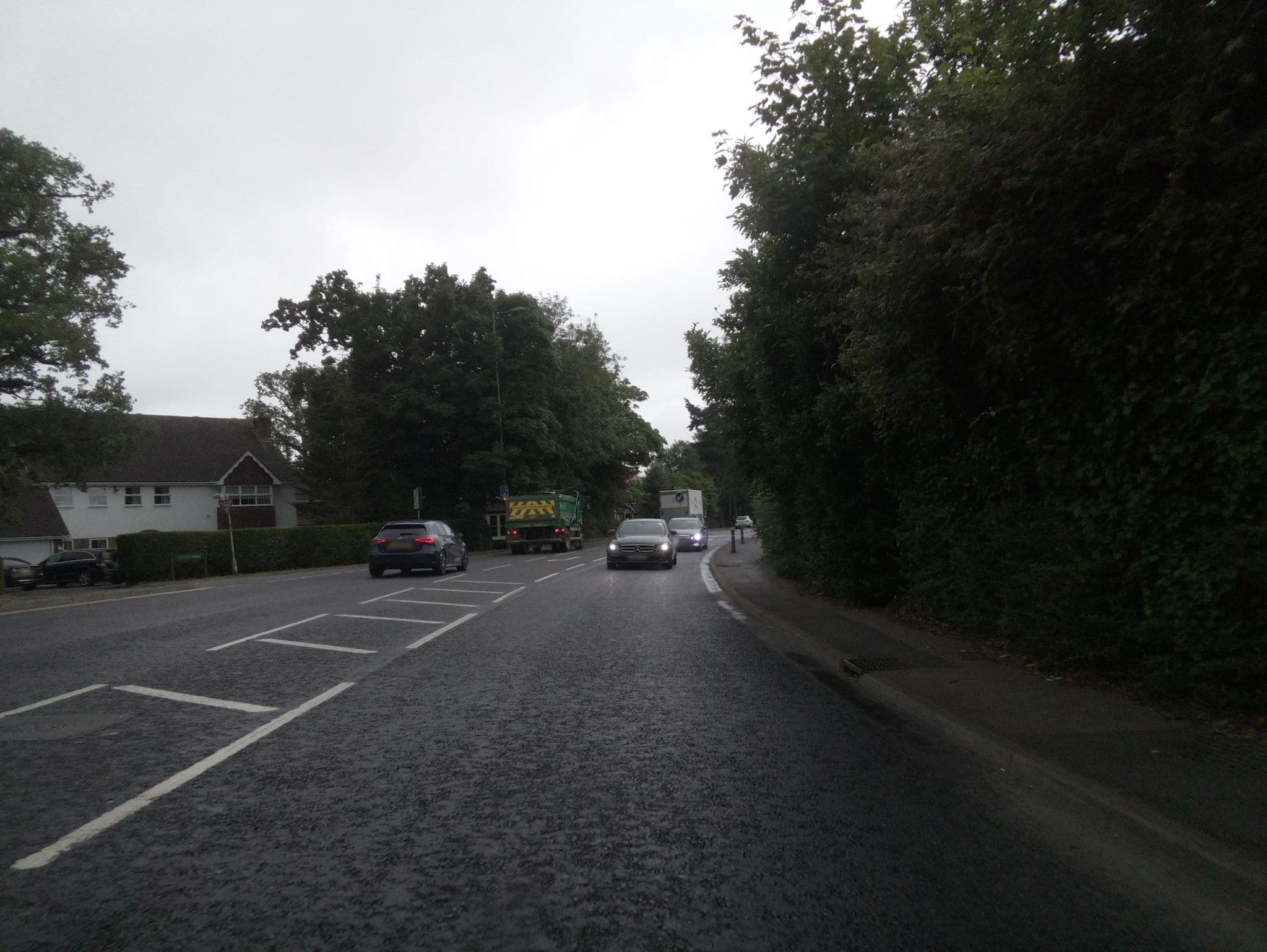Street view near Rosemead Guest House, Horley — © southglos (CC BY-SA · Mapillary)