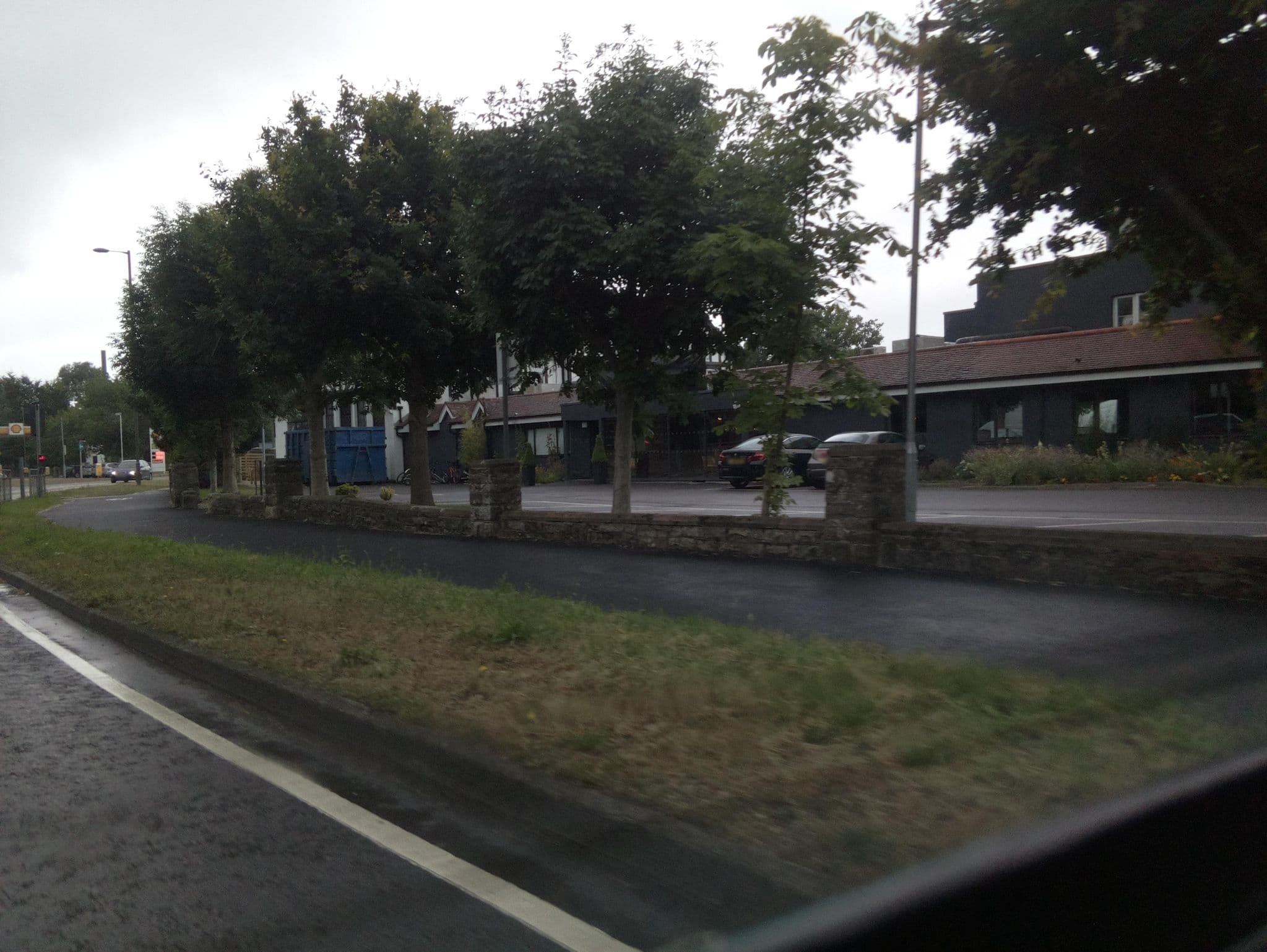 Street view near Menzies Chequers, Horley — © southglos (CC BY-SA · Mapillary)