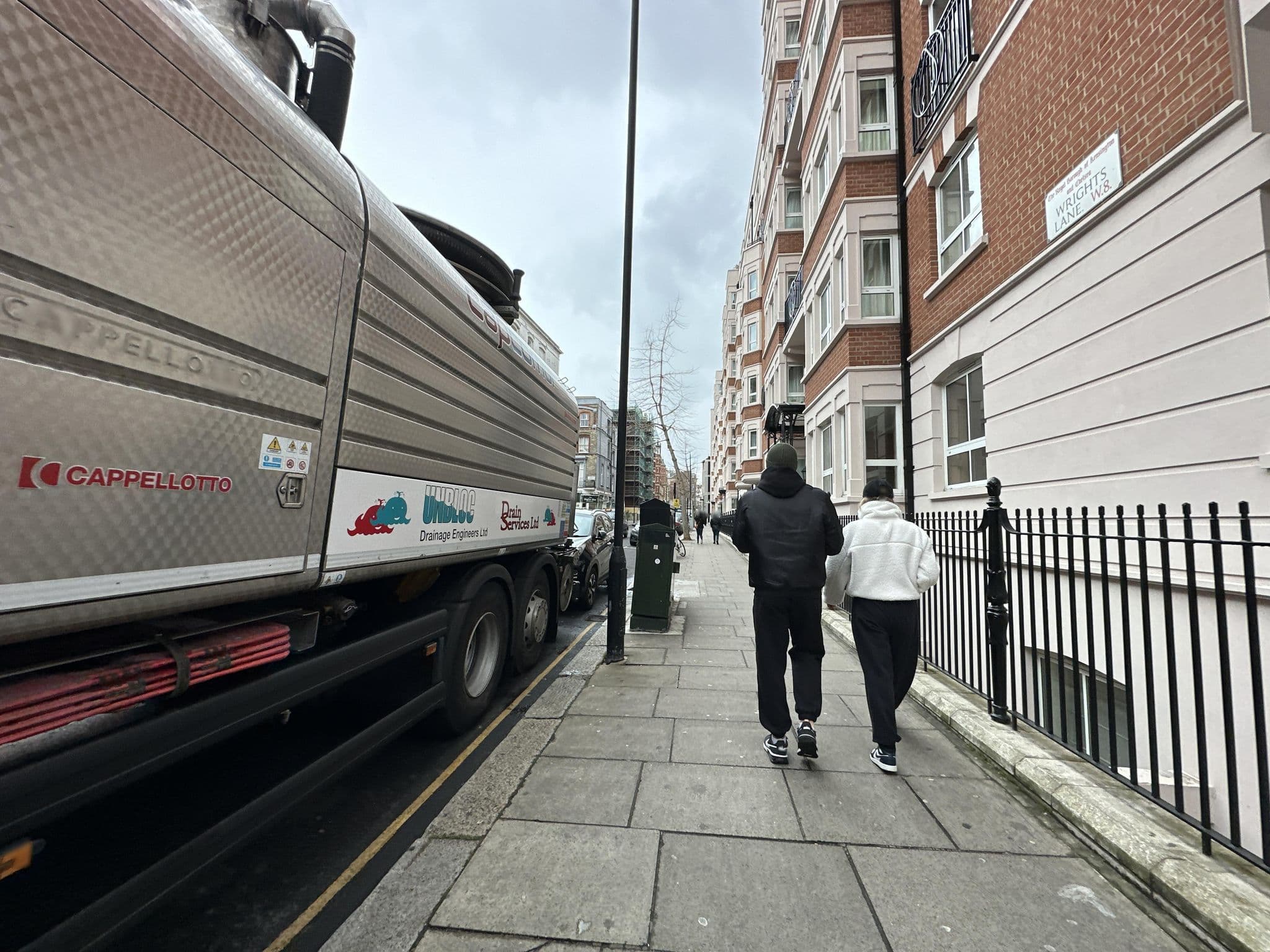 Street view near Millennium & Copthorne Share Trustees Limited, Earls Court — © wasd42 (CC BY-SA · Mapillary)