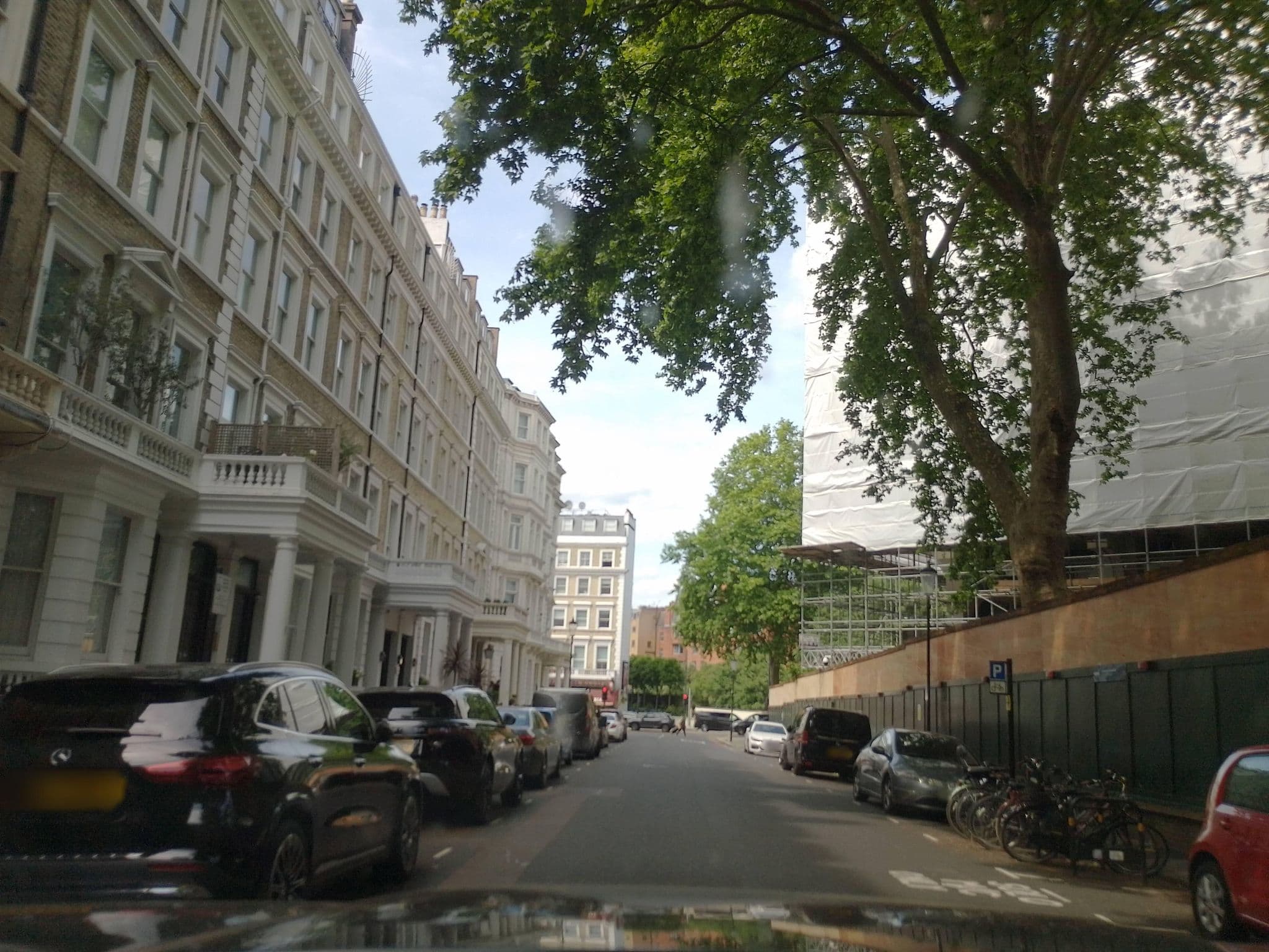 Street view near Abcone Hotel, Earls Court — © laye (CC BY-SA · Mapillary)
