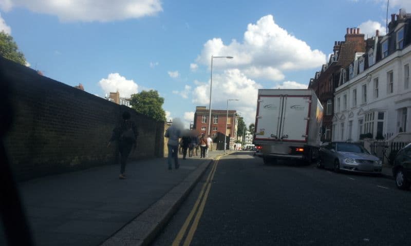 Street view near Two Crown, Chelsea — © paulbiv (CC BY-SA · Mapillary)