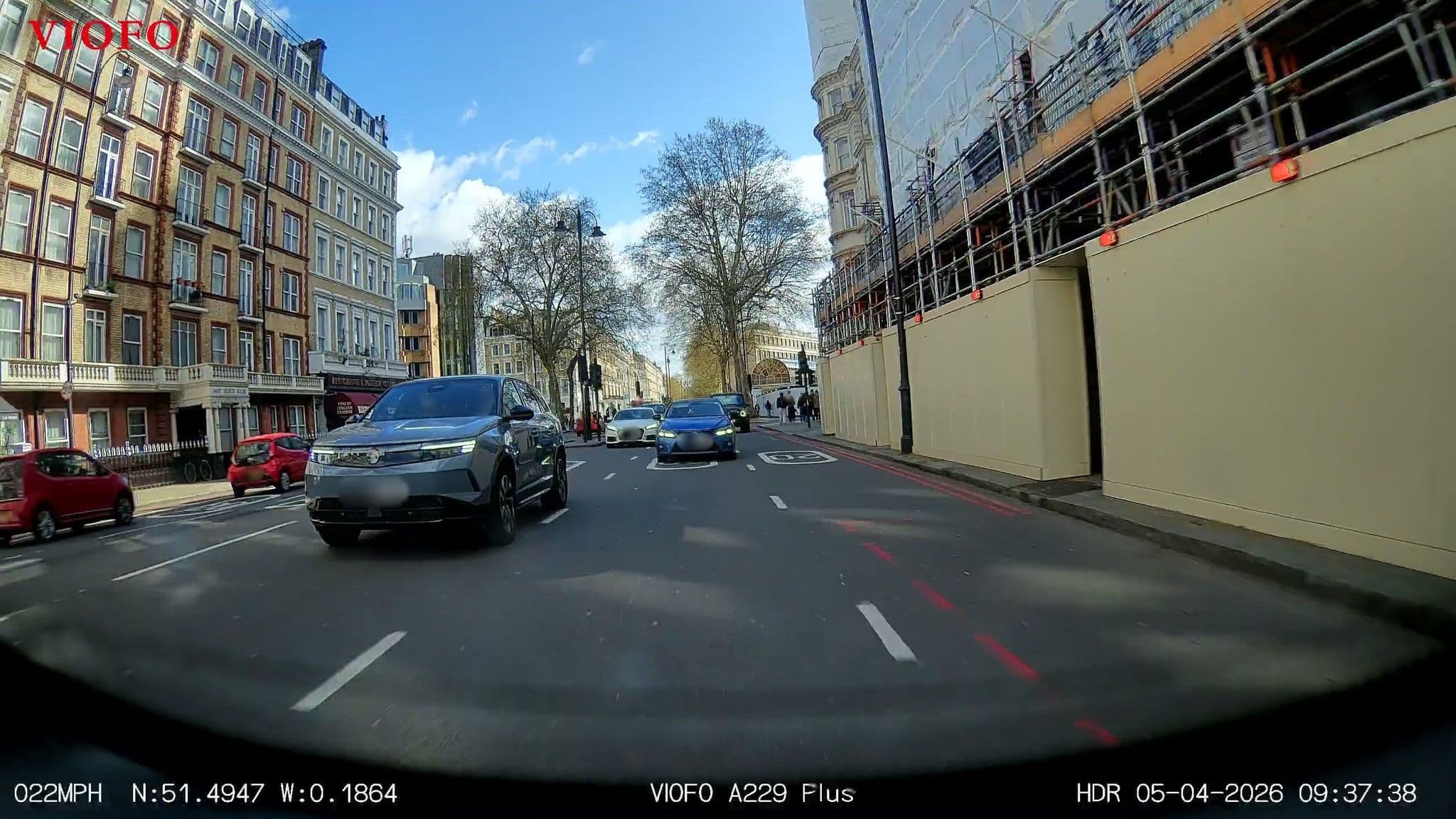 Street view near Adelphi Hotel, Earls Court — © RyanBush (CC BY-SA · Mapillary)