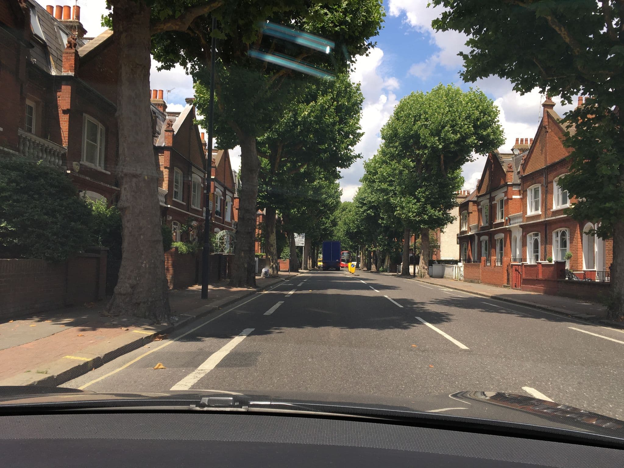 Street view near Fulham Guest House, Fulham — © julianlb (CC BY-SA · Mapillary)