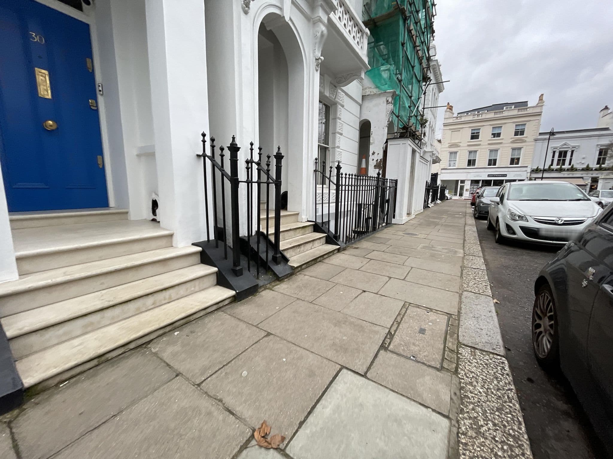 Street view near Harrington Hall, Chelsea — © 4004 (CC BY-SA · Mapillary)