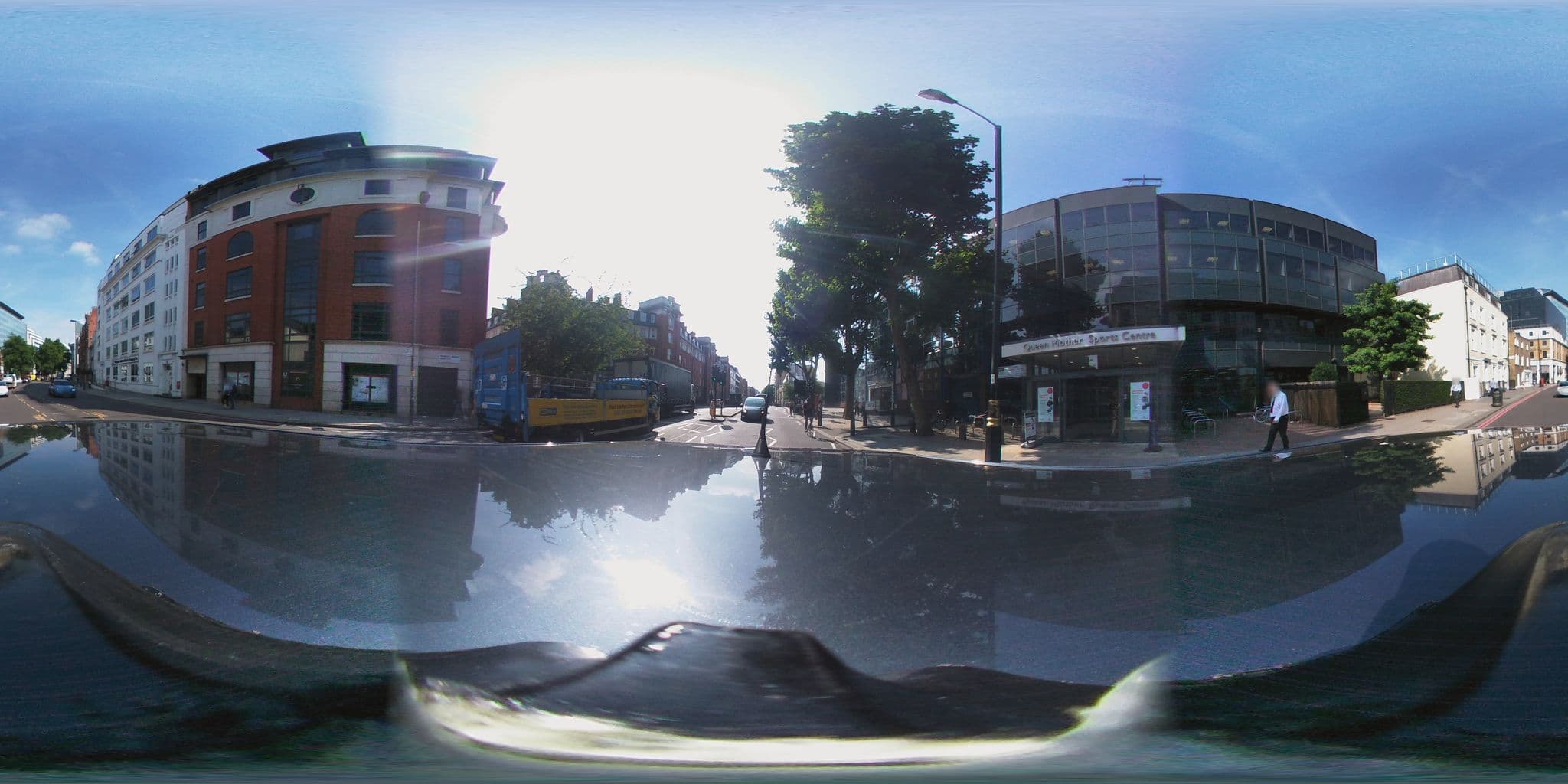 Street view near Victoria Greenbea House, Pimlico — © geoengtechel (CC BY-SA · Mapillary)