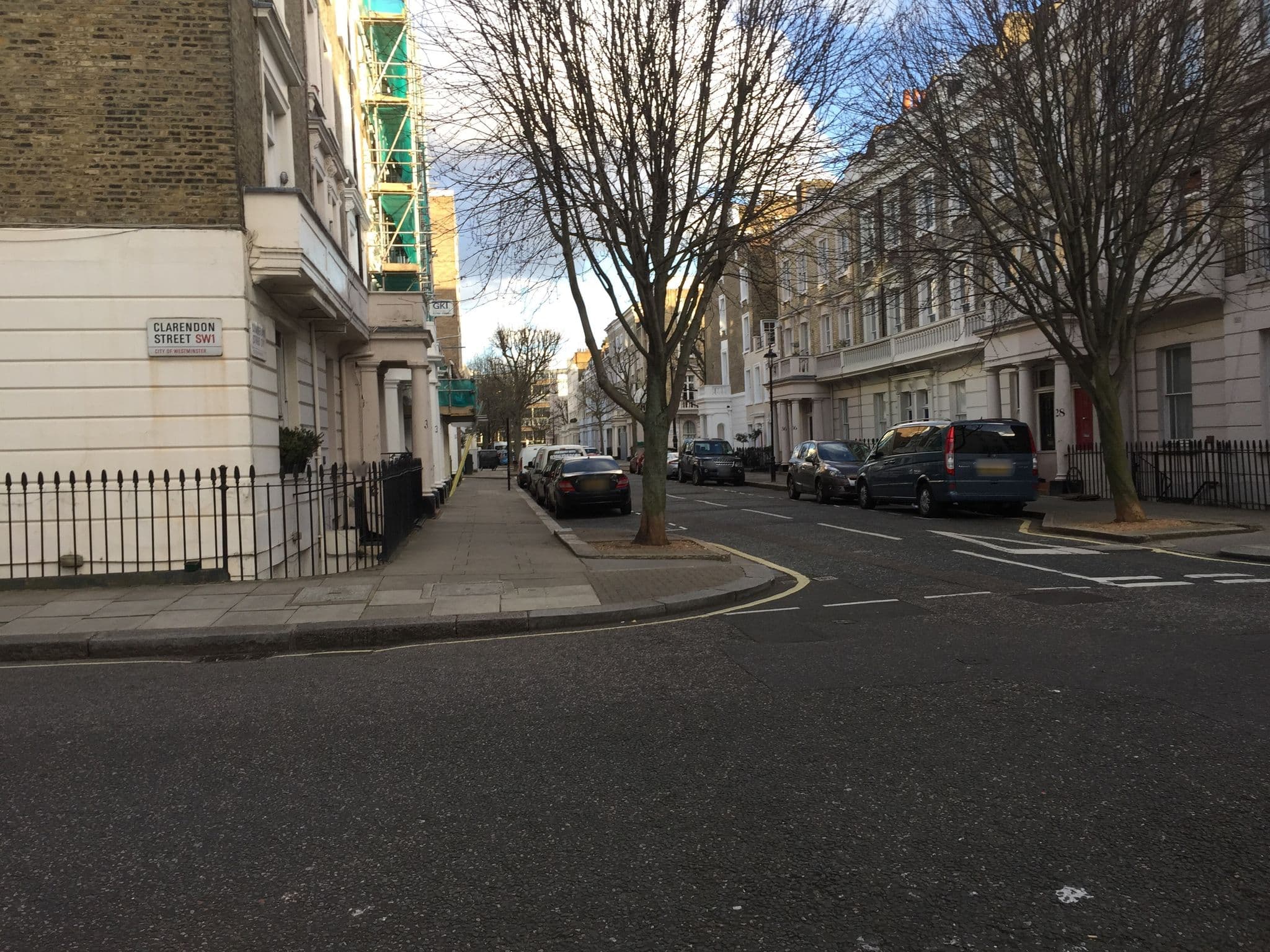 Street view near New Traditions, Pimlico — © tommorris (CC BY-SA · Mapillary)