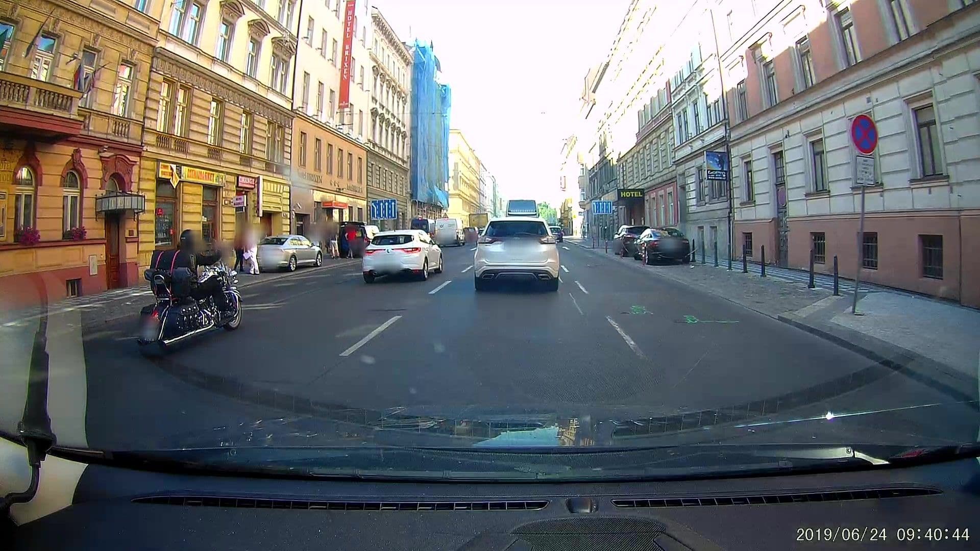 Street view near Hotel DaVinci Wenceslas Square, Nové Město — © healixx (CC BY-SA · Mapillary)