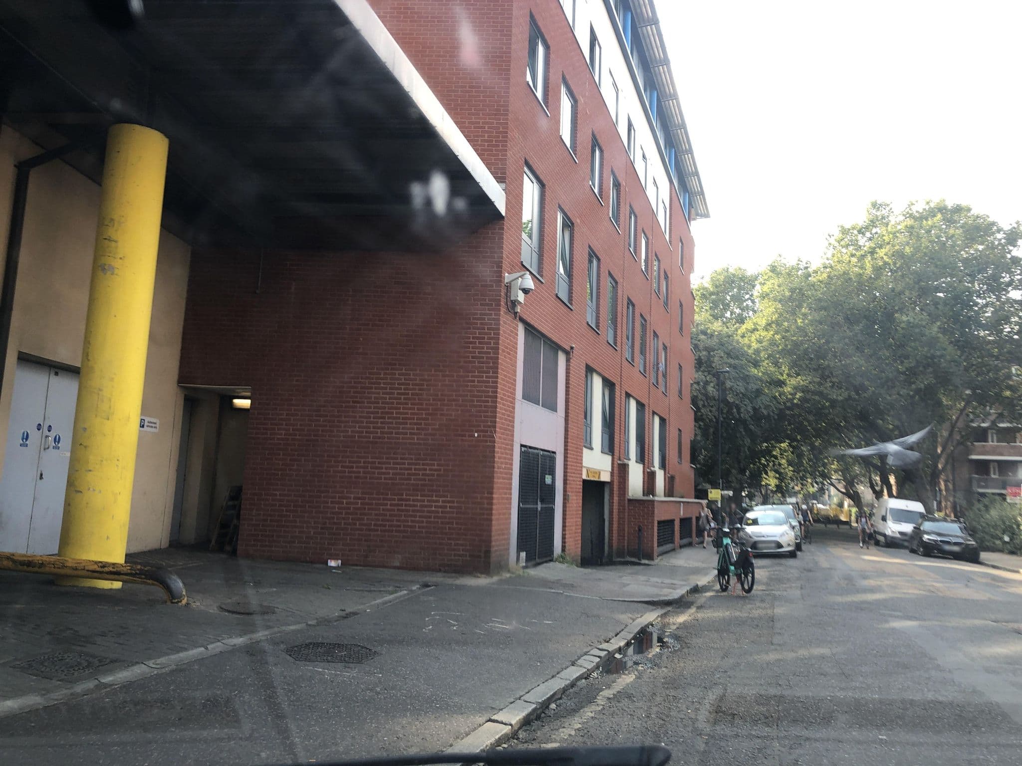 Street view near Riverside Cutty Sark 2 Bedroom Retreat, Greenwich — © laye (CC BY-SA · Mapillary)