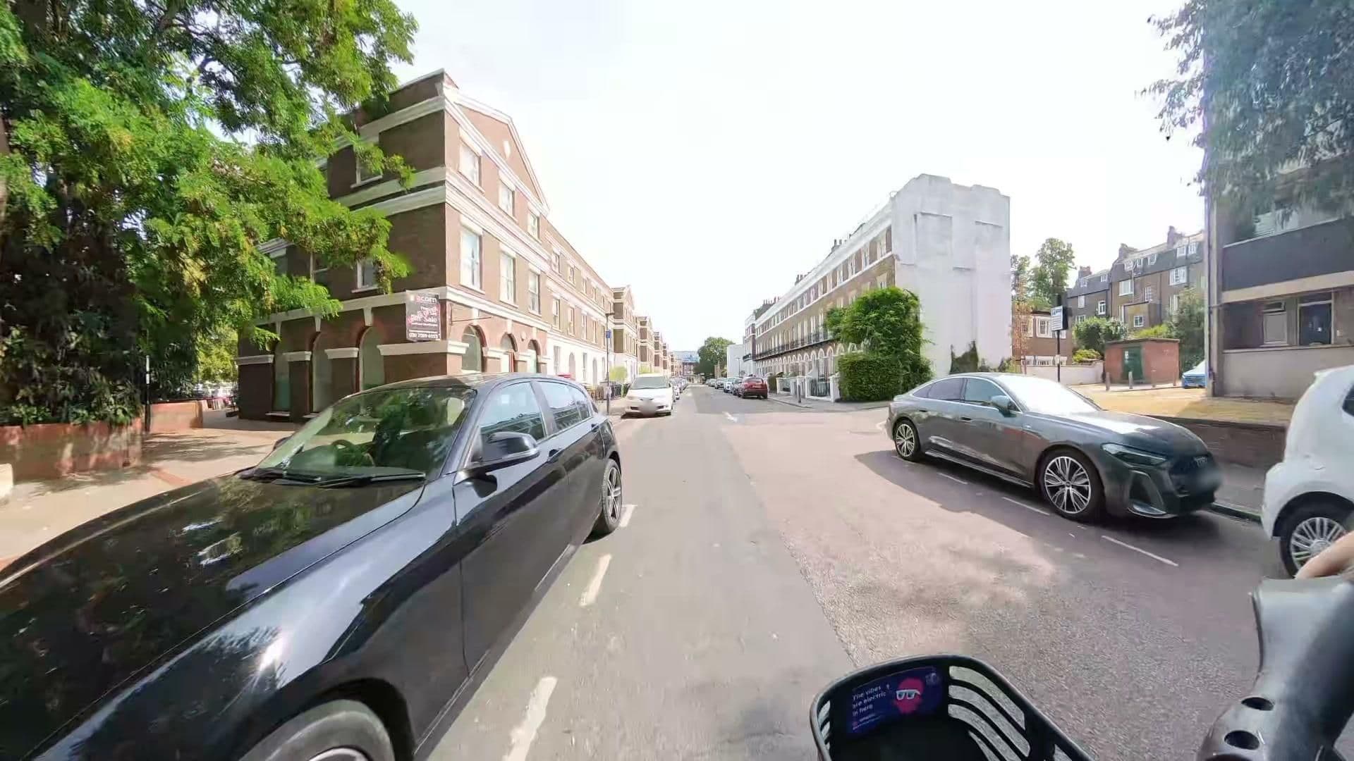 Street view near Number 37, Greenwich — © athuler (CC BY-SA · Mapillary)