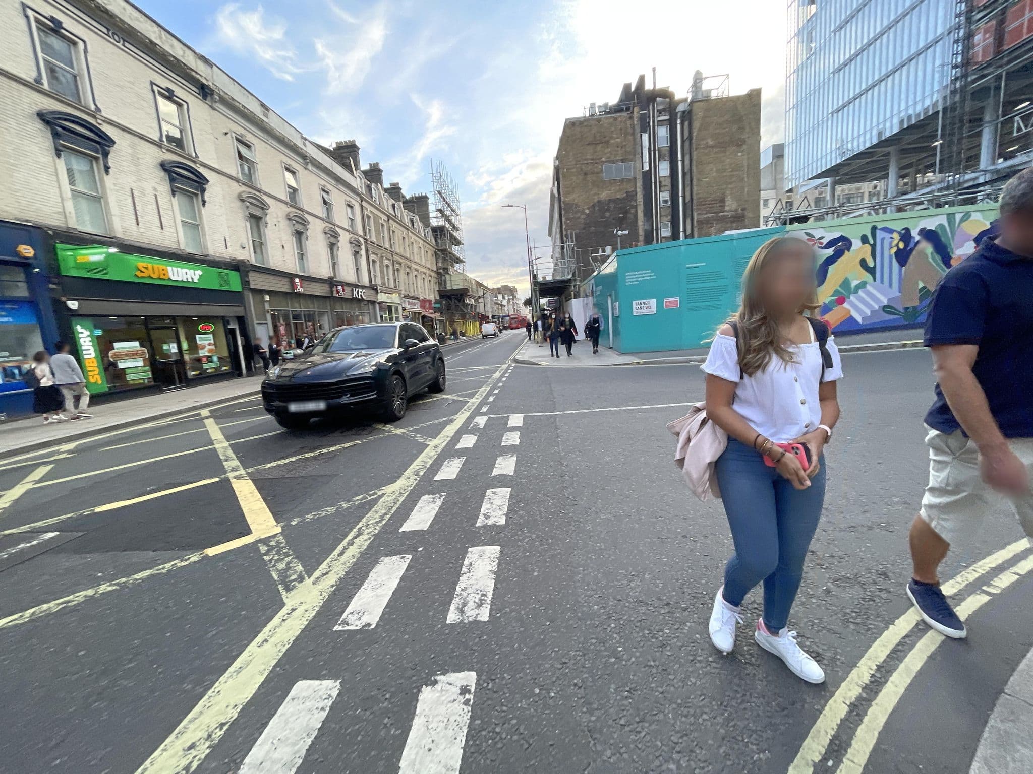 Street view near London Hotel Reservation Centre - LHRC, Hyde Park — © asturksever (CC BY-SA · Mapillary)