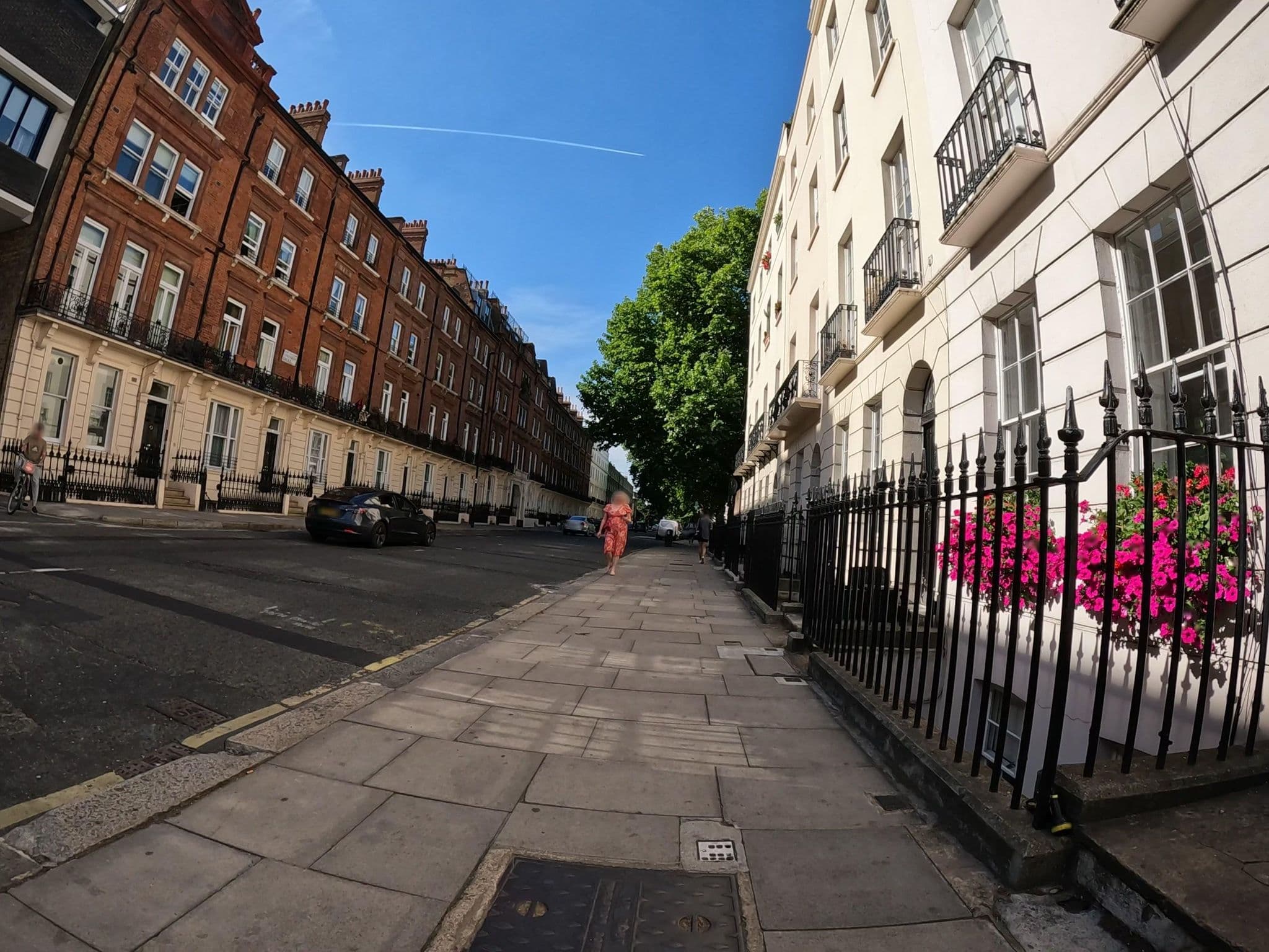 Street view near Gendai Guest House, Regent's Park — © erias (CC BY-SA · Mapillary)