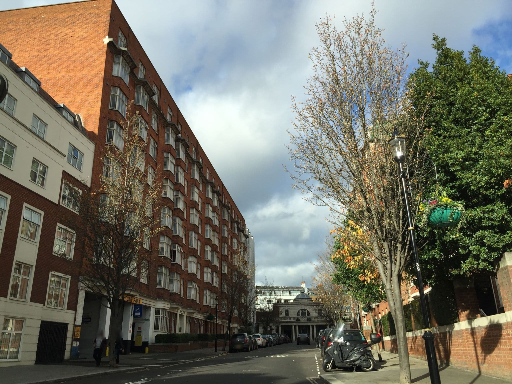 Street view near Parkside W2, Lancaster Gate — © tcoppel (CC BY-SA · Mapillary)