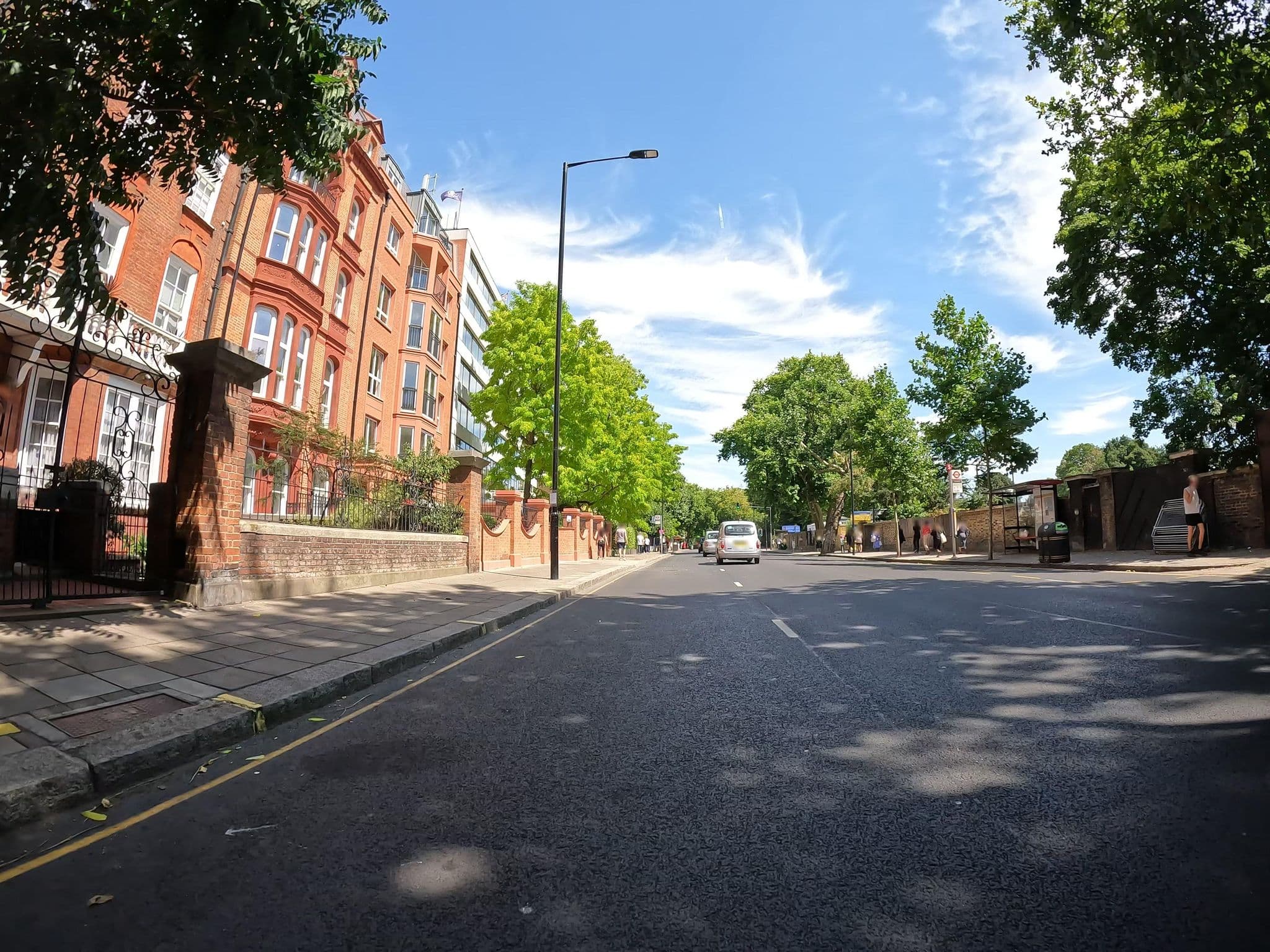Street view near Westland Hotel, Bayswater — © erias (CC BY-SA · Mapillary)