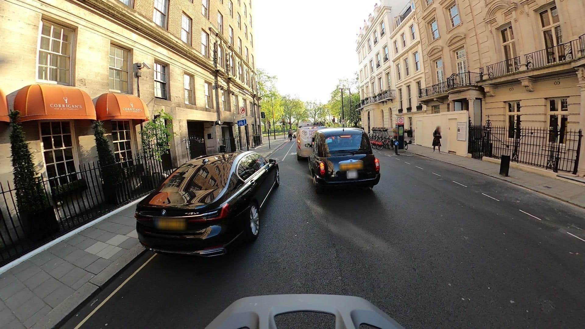 Street view near Fitness Room @ Jumeirah LivingJ, West End of London — © cueditsmaps (CC BY-SA · Mapillary)