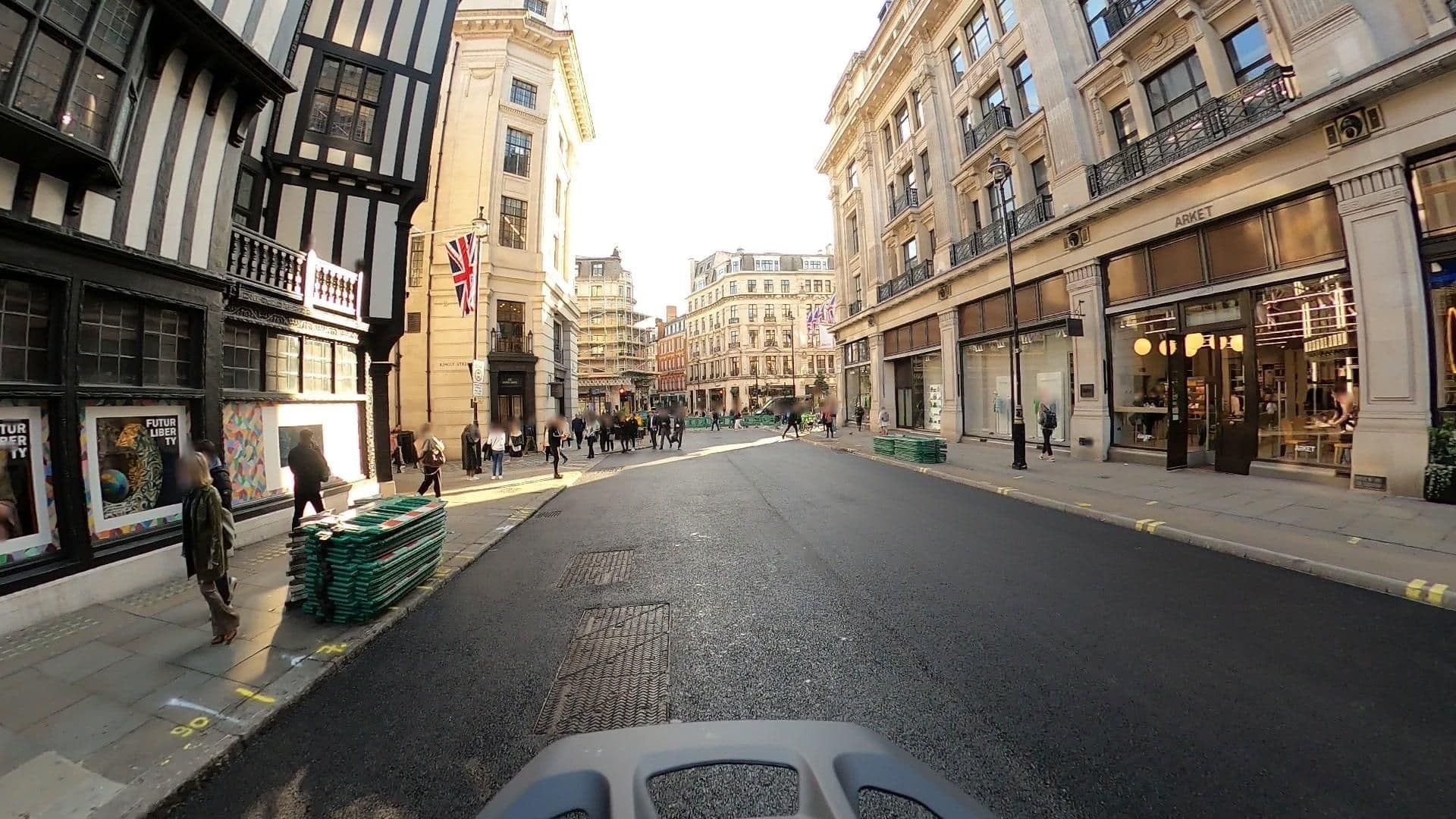 Street view near Pensiondcisions, West End — © cueditsmaps (CC BY-SA · Mapillary)