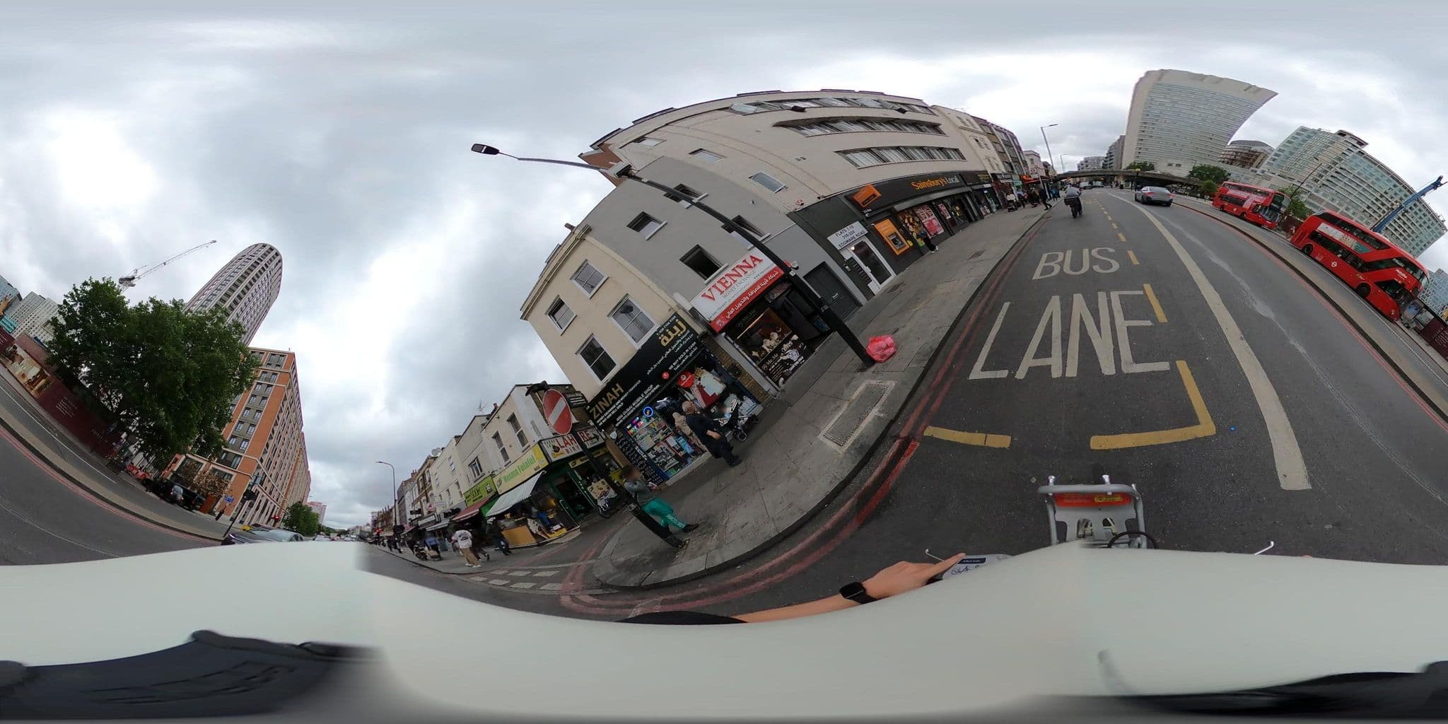 Street view near Edgware Road Inn, Church Street — © NatchaponJ (CC BY-SA · Mapillary)