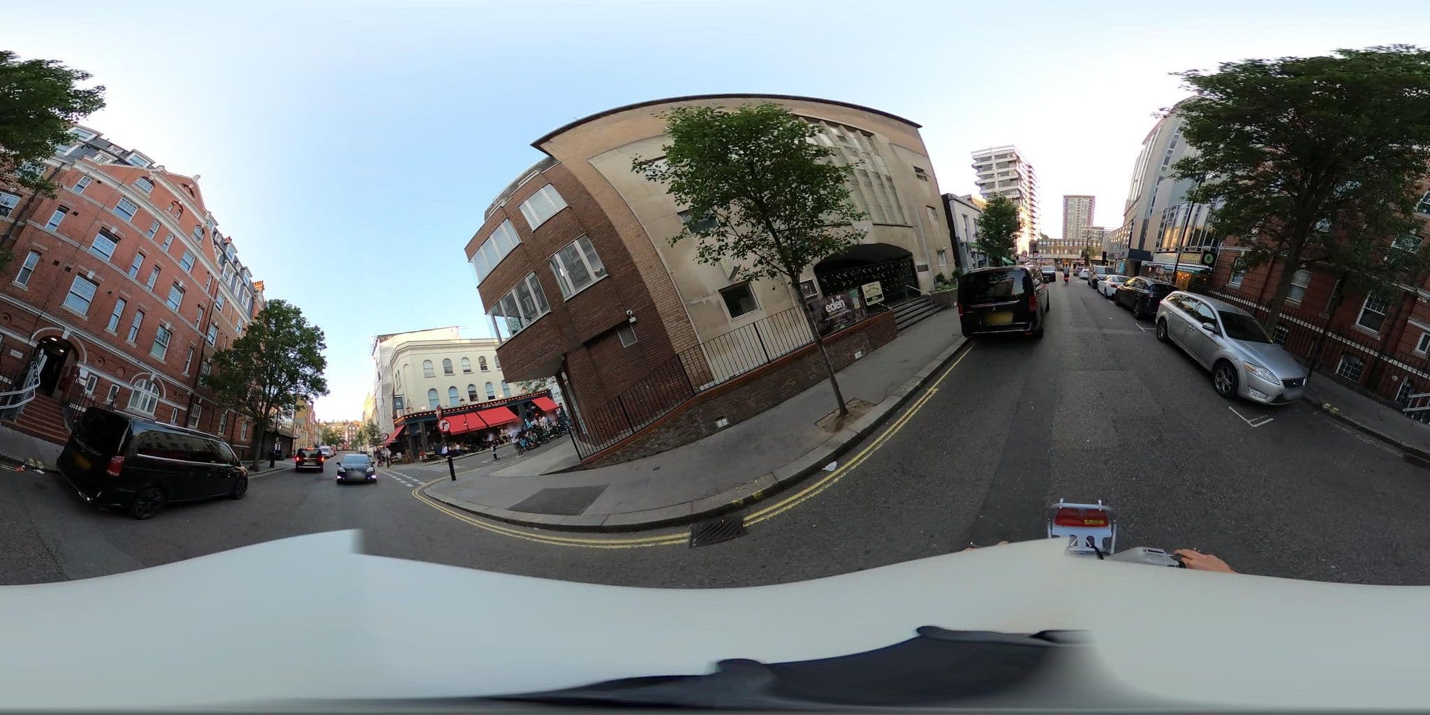 Street view near In London Apartments, Hyde Park — © NatchaponJ (CC BY-SA · Mapillary)